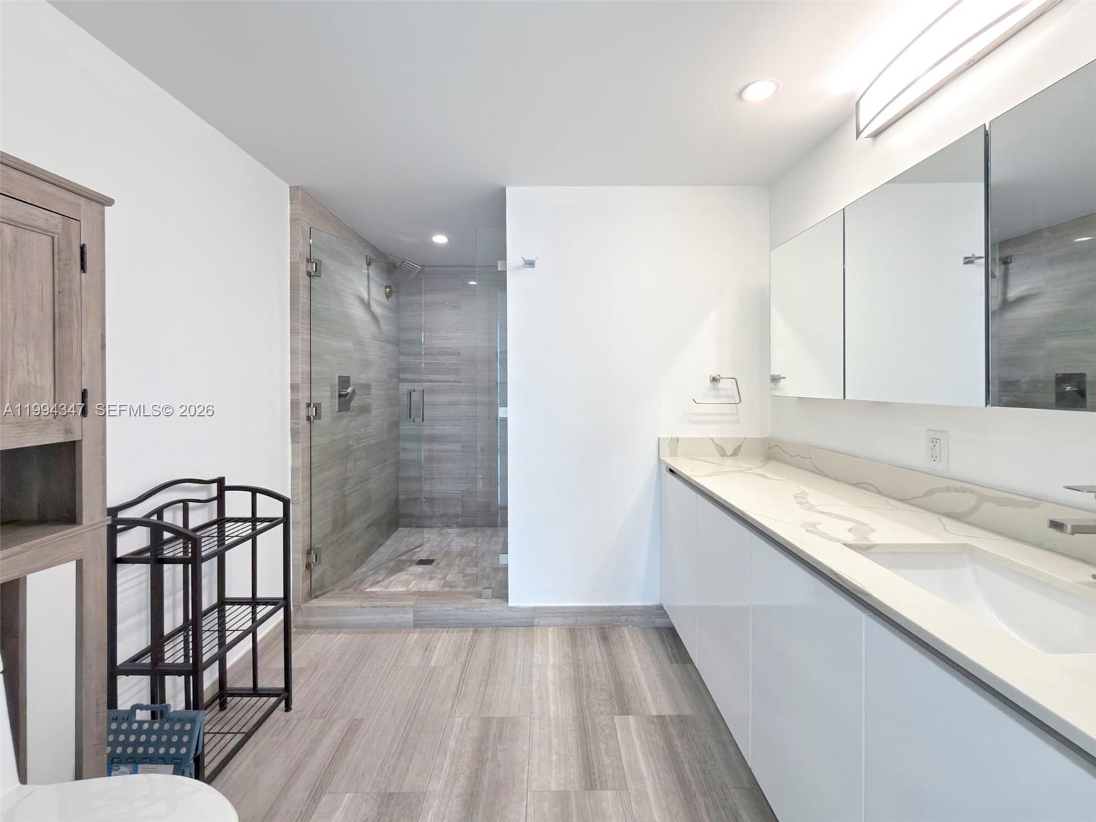 1300 Brickell Bay Dr #3100, Miami FL 33131