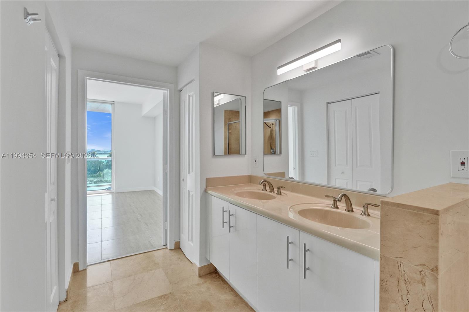 7900 Harbor Island Dr #711, North Bay Village FL 33141