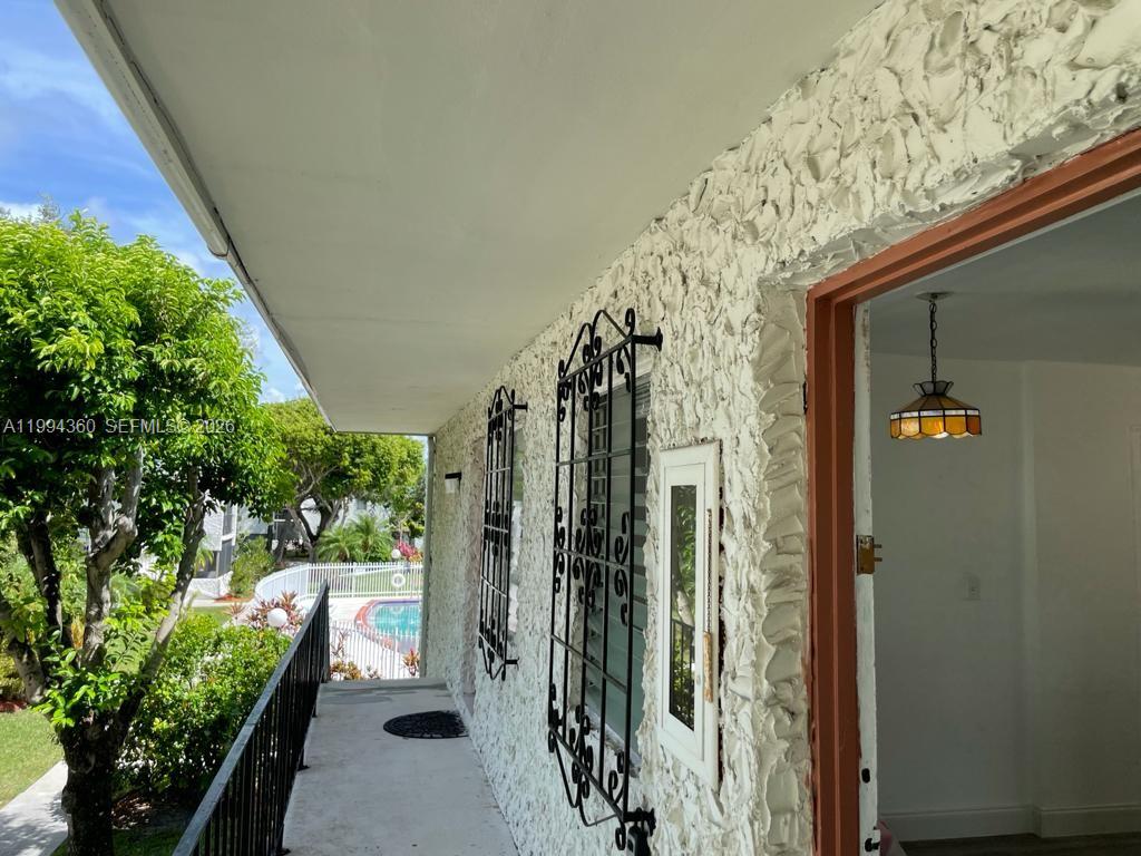 8701 SW 141st St #C5, Palmetto Bay FL 33176