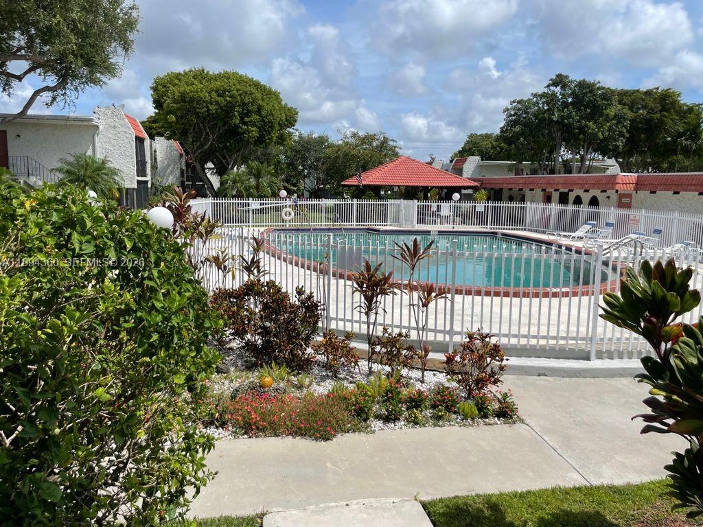 8701 SW 141st St #C5, Palmetto Bay FL 33176