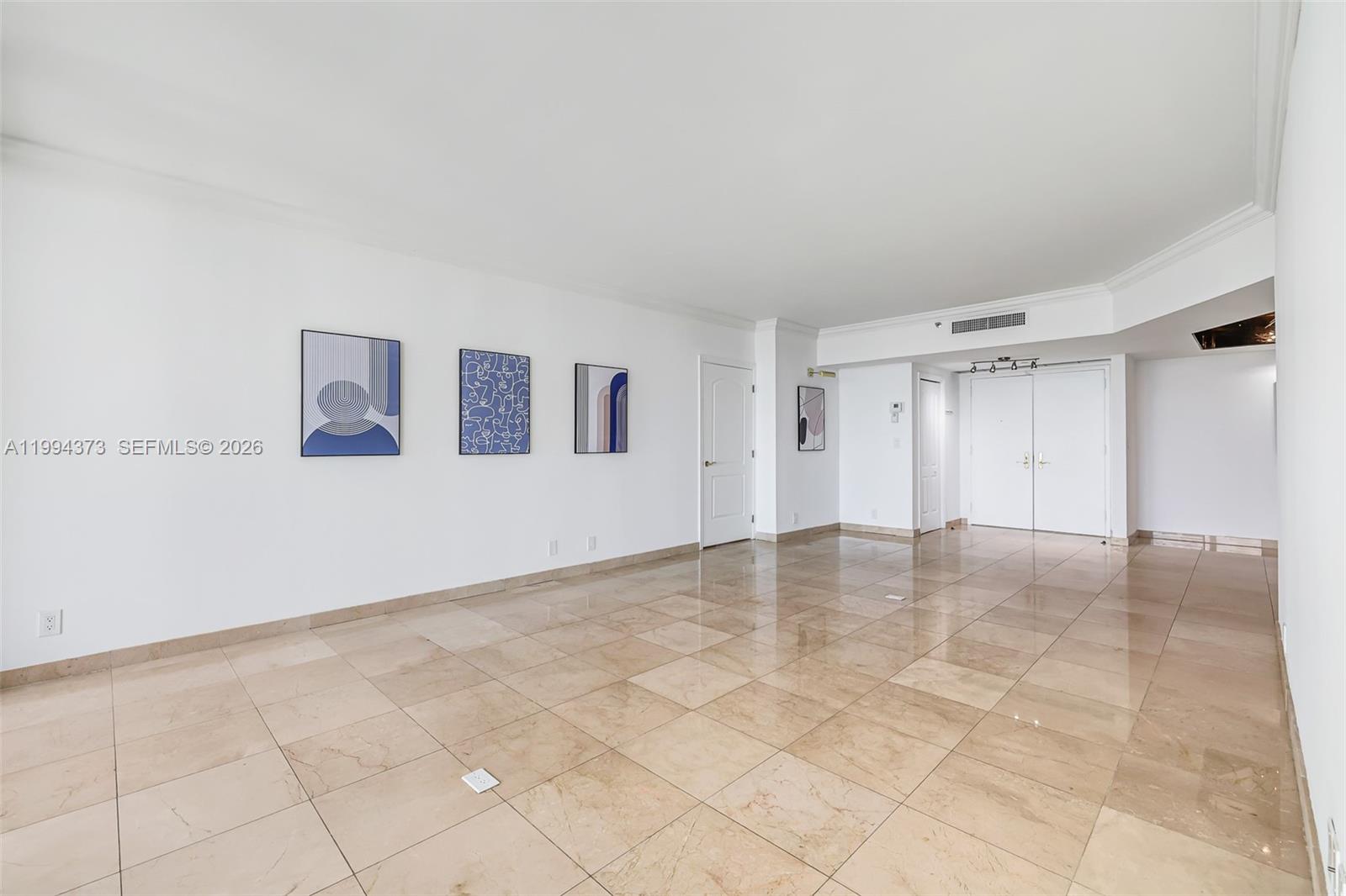 20281 E Country Club Dr #1412, Aventura FL 33180