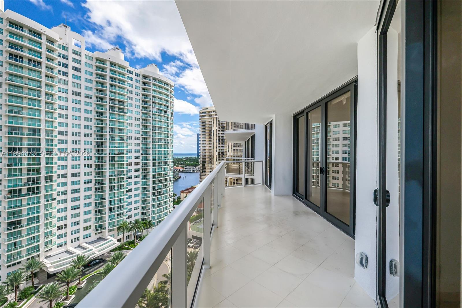 20281 E Country Club Dr #1412, Aventura FL 33180