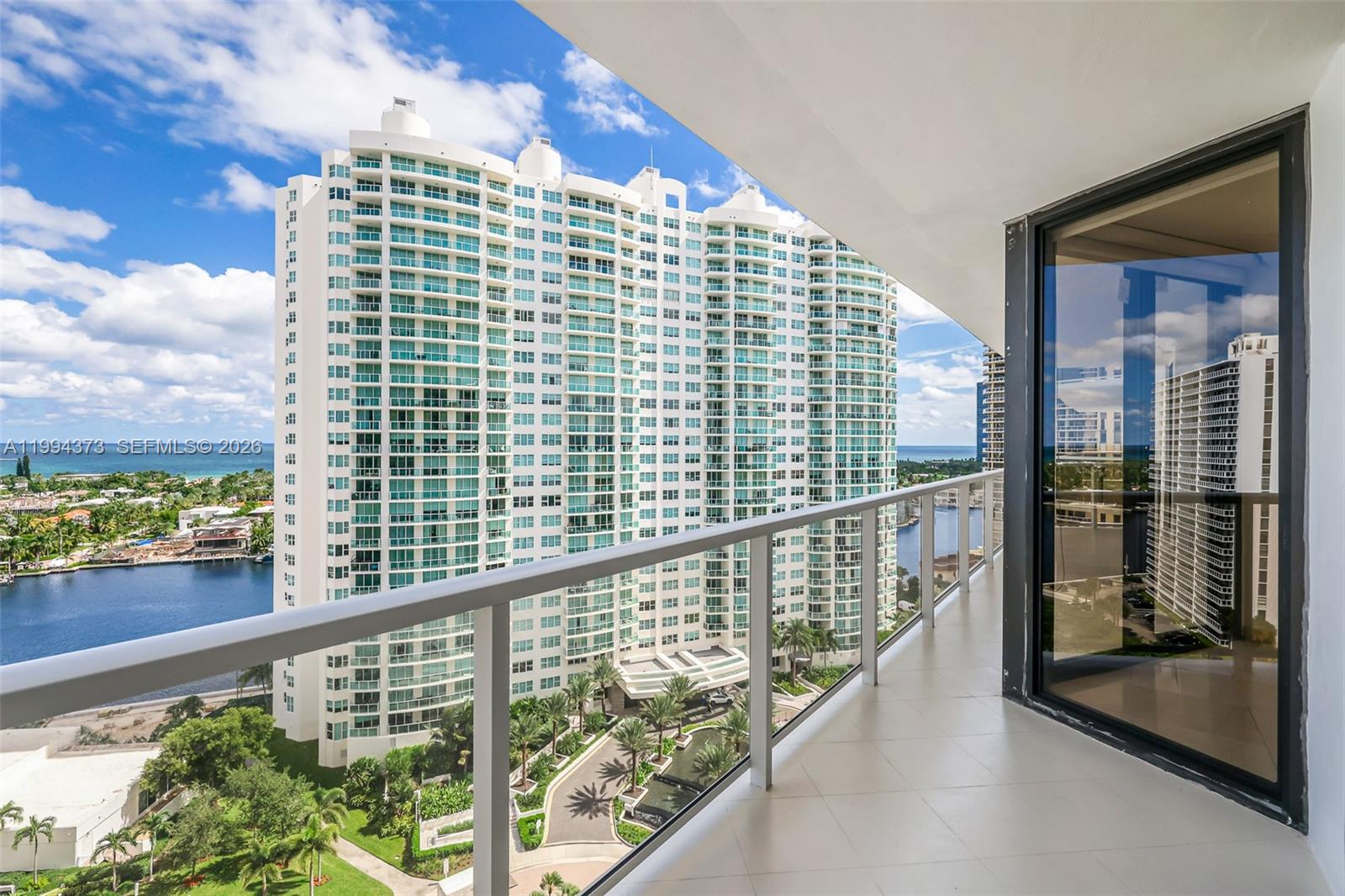 20281 E Country Club Dr #1412, Aventura FL 33180