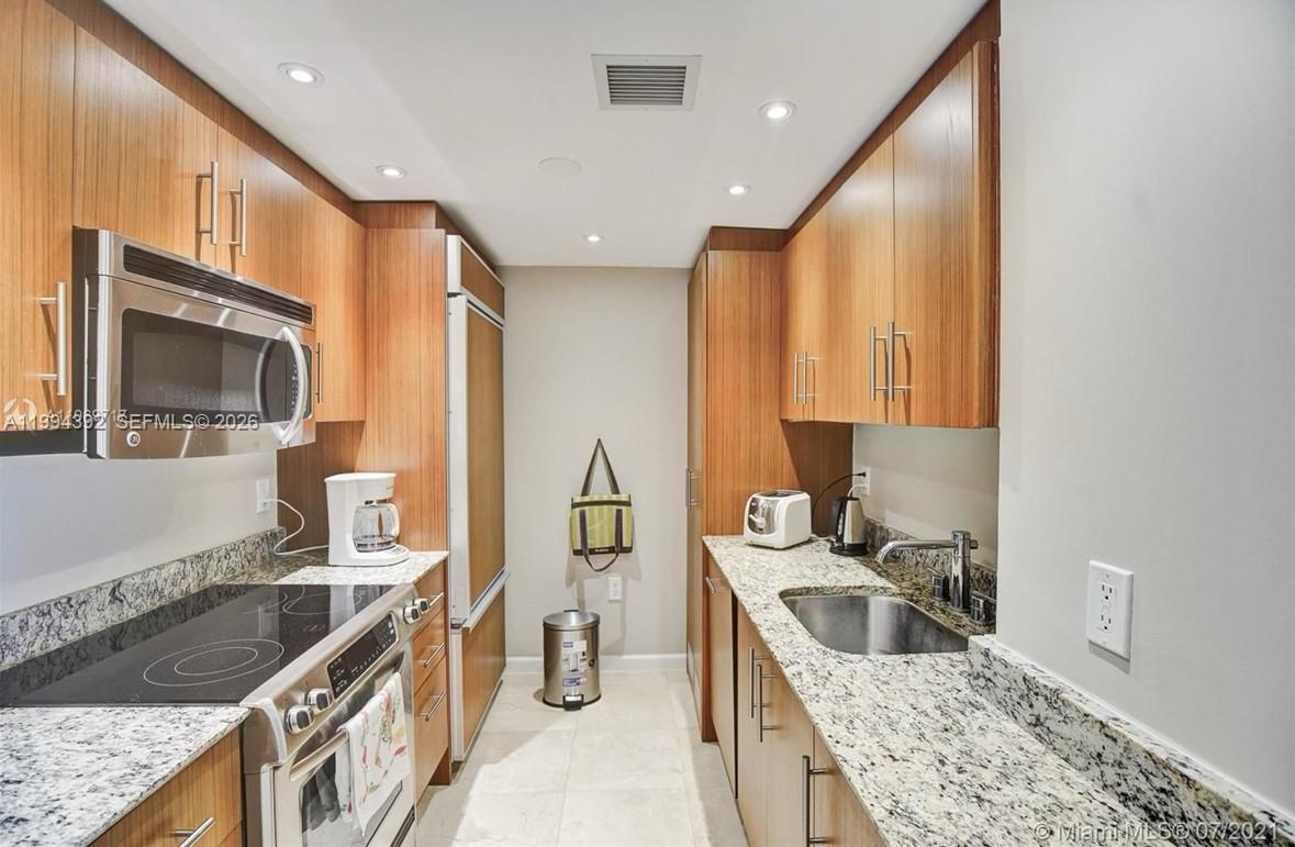 10275 Collins Ave #806, Bal Harbour FL 33154