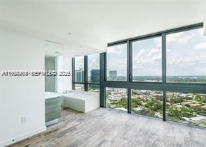 650 NE 32nd St #4108, Miami FL 33137