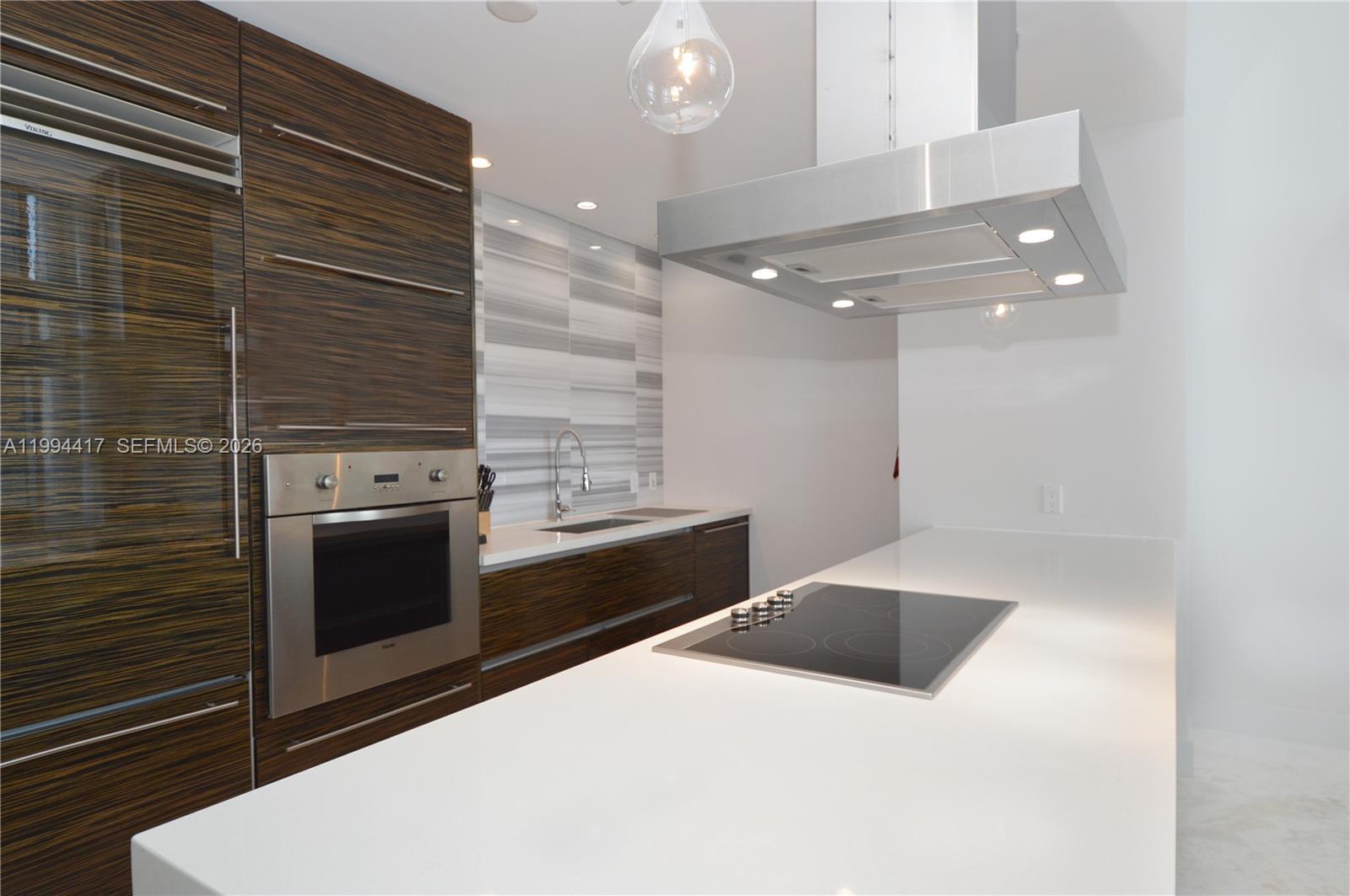 1100 Biscayne Blvd #6104, Miami FL 33132
