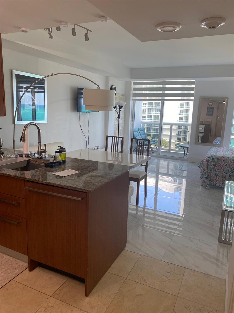 10275 Collins Ave #1004, Bal Harbour FL 33154