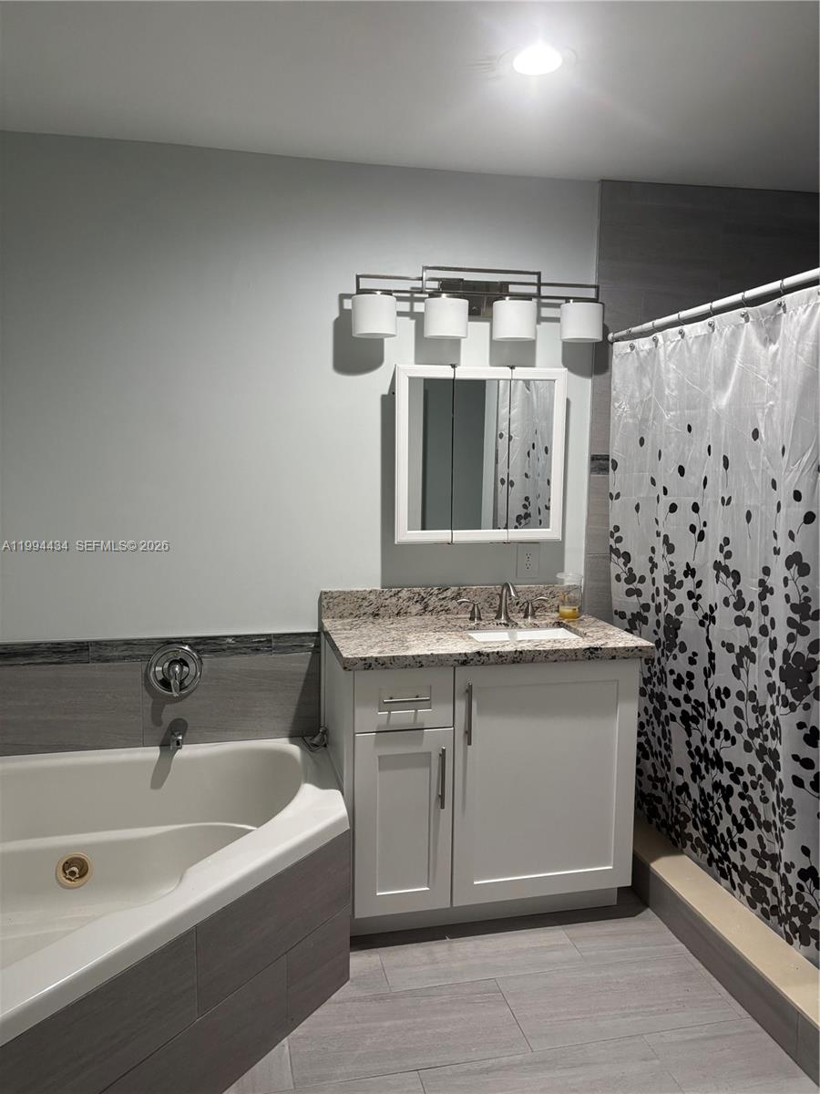 3544 Dunes Vista Dr, Pompano Beach FL 33069