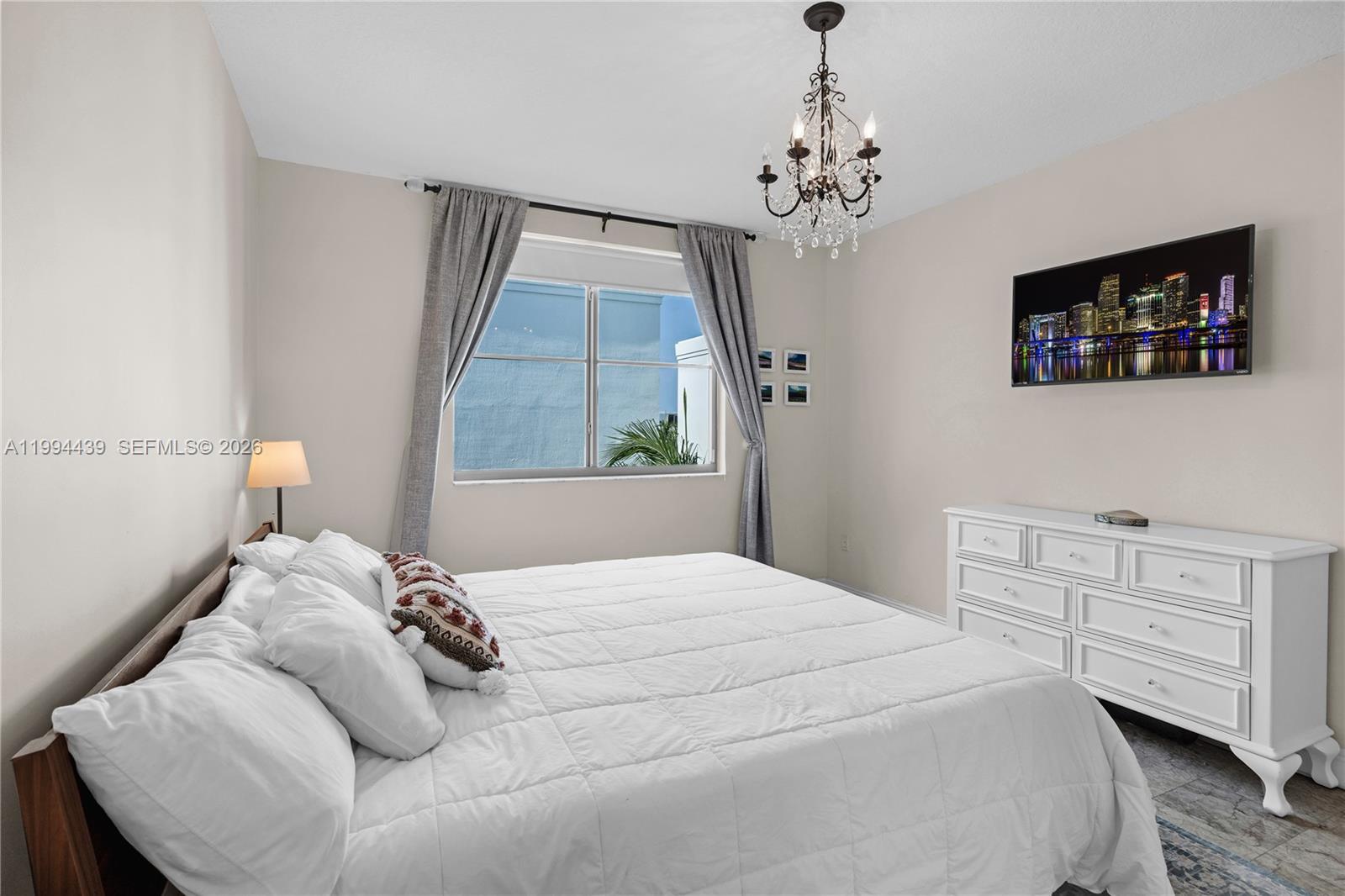 110 Washington Ave #1712, Miami Beach FL 33139