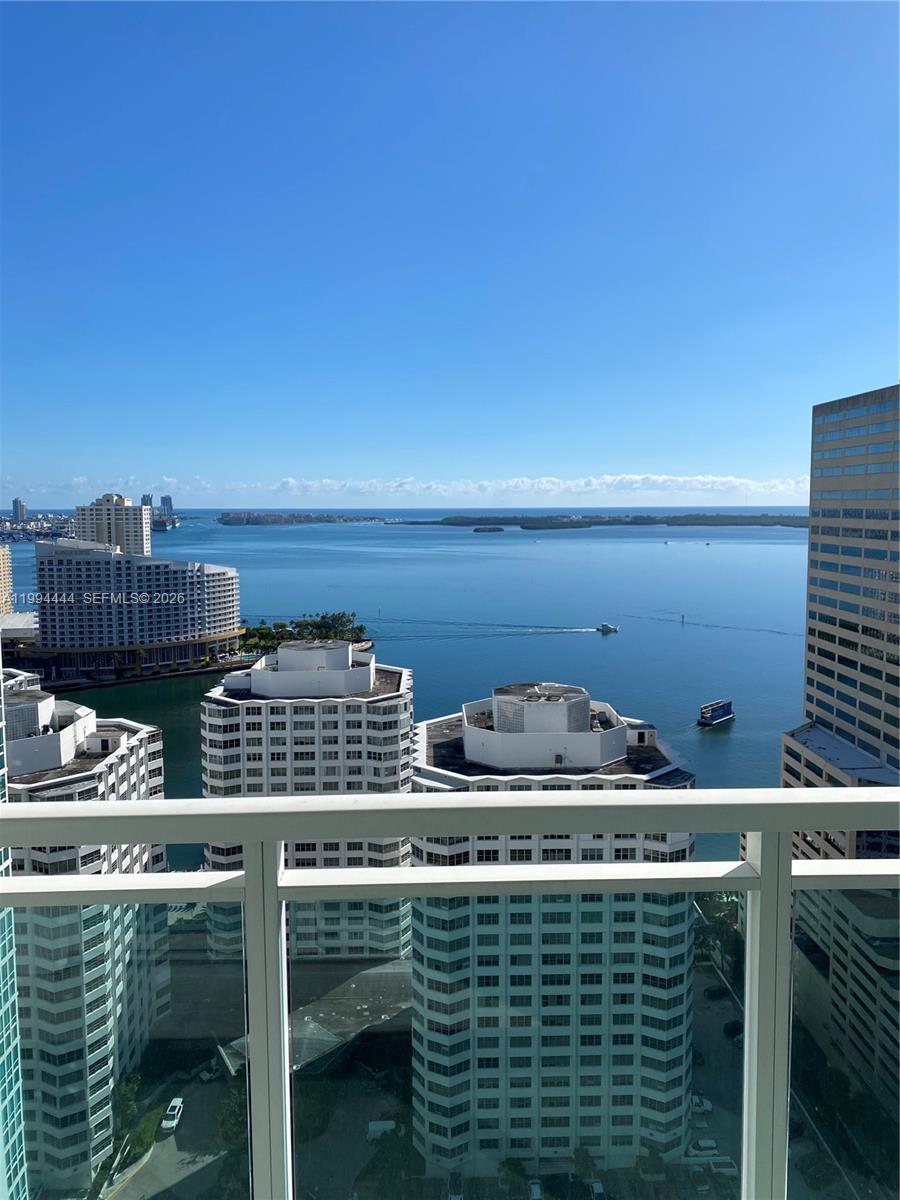 951 Brickell Ave #3002, Miami FL 33131