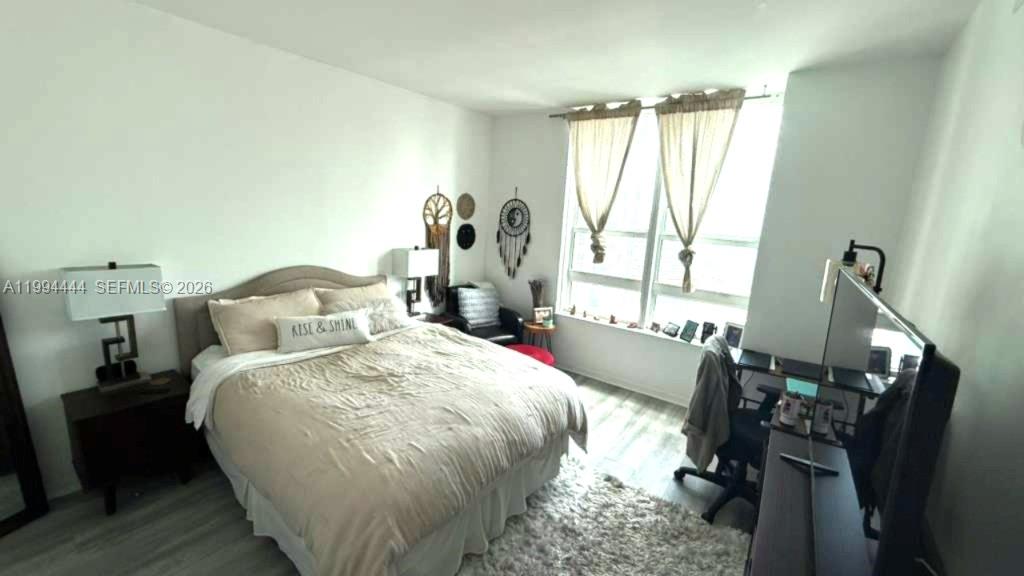 951 Brickell Ave #3002, Miami FL 33131