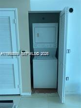 951 Brickell Ave #3002, Miami FL 33131