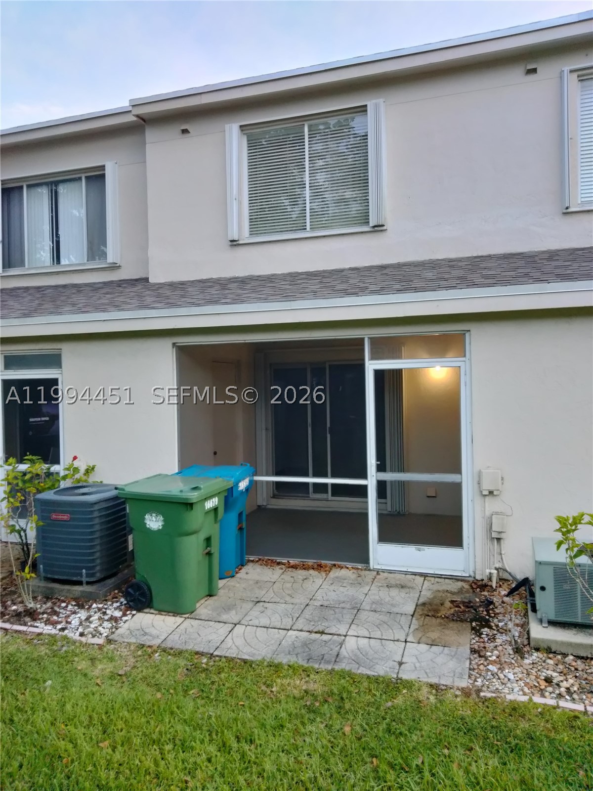 16731 Hemingway Dr, Weston FL 33326