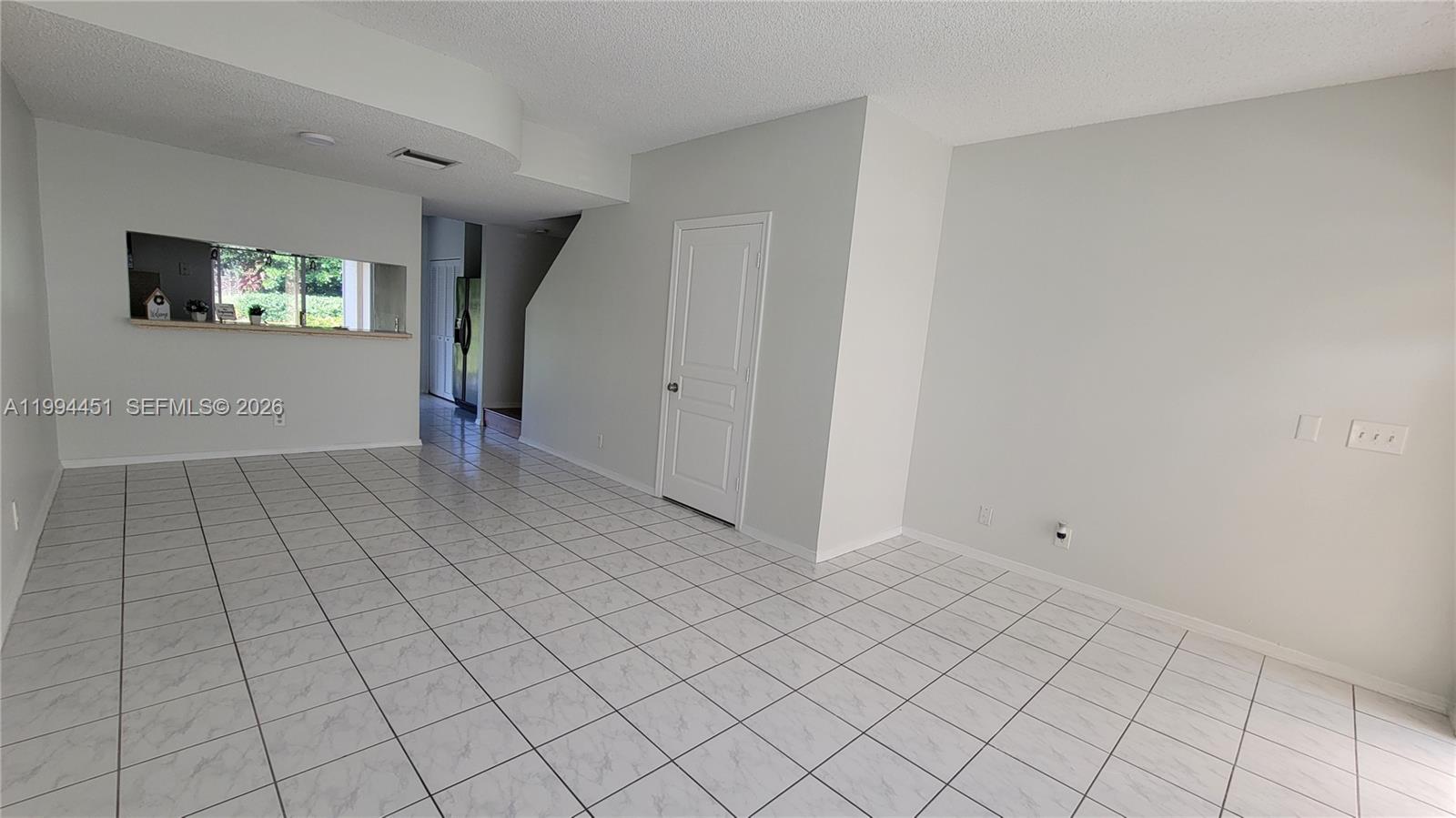 16731 Hemingway Dr, Weston FL 33326