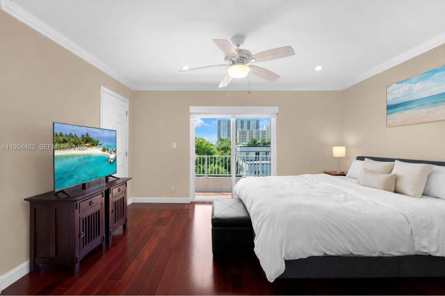 335 Virginia St, Hollywood FL 33019