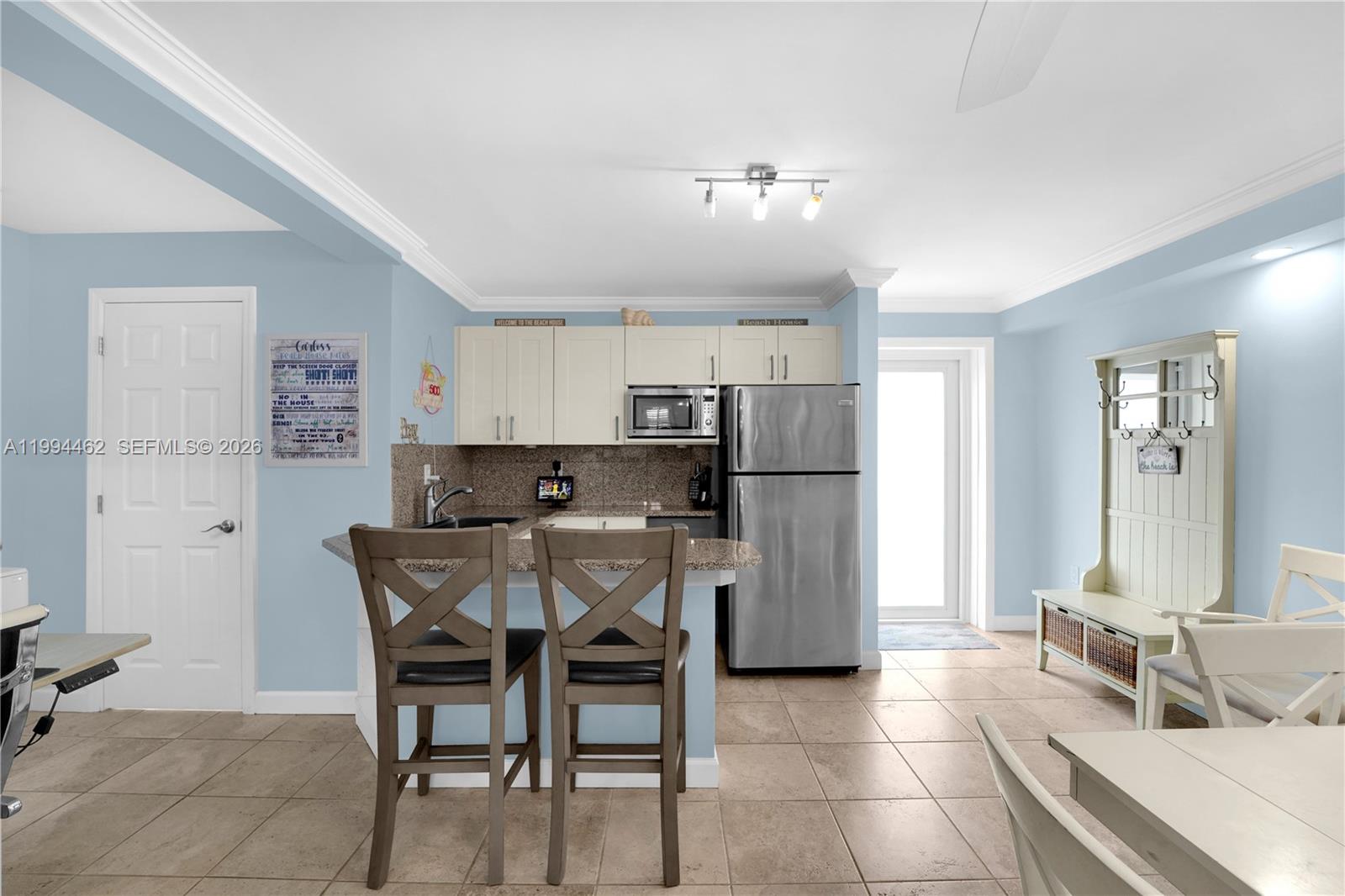 335 Virginia St, Hollywood FL 33019