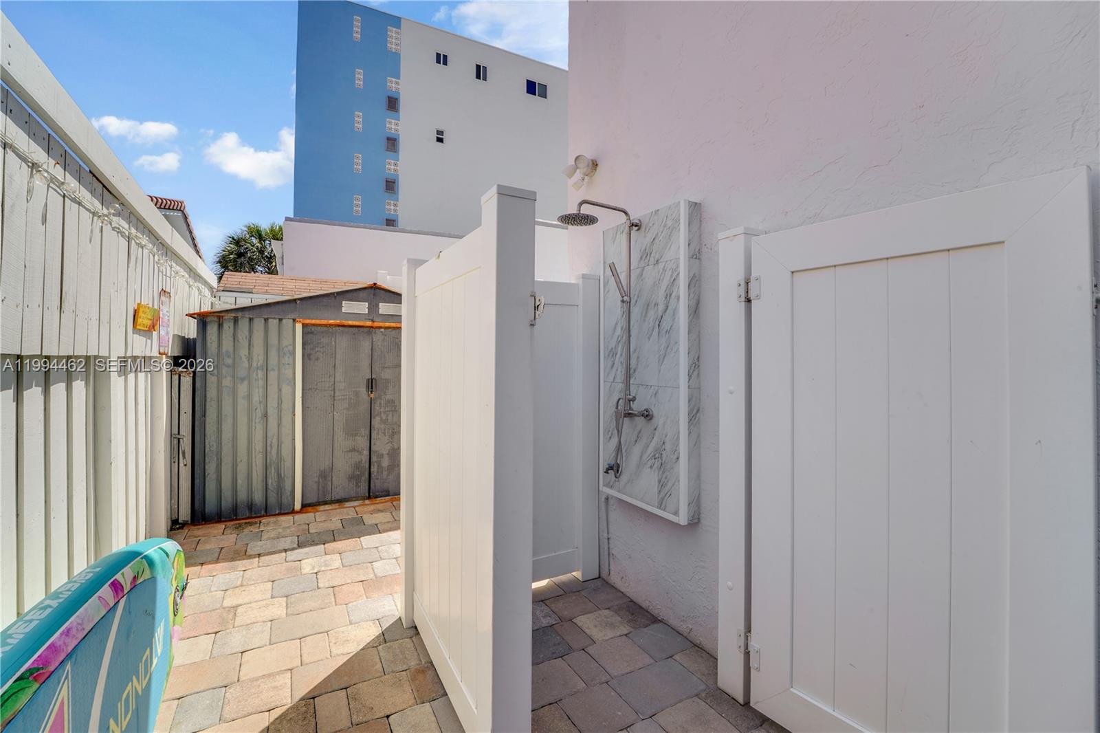 335 Virginia St, Hollywood FL 33019