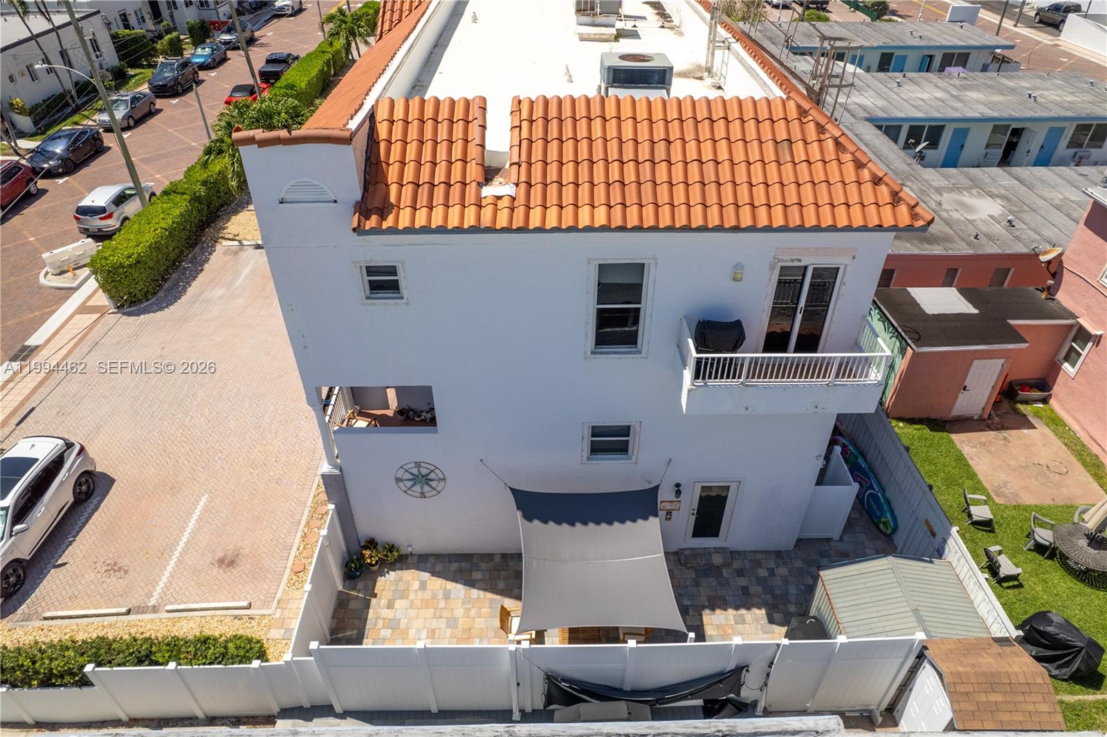 335 Virginia St, Hollywood FL 33019