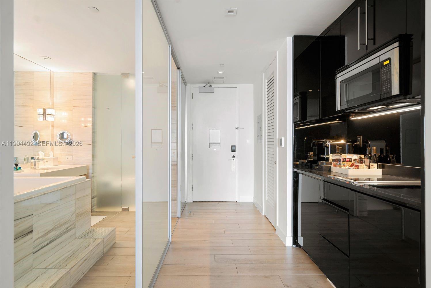 2201 Collins Ave #532, Miami Beach FL 33139
