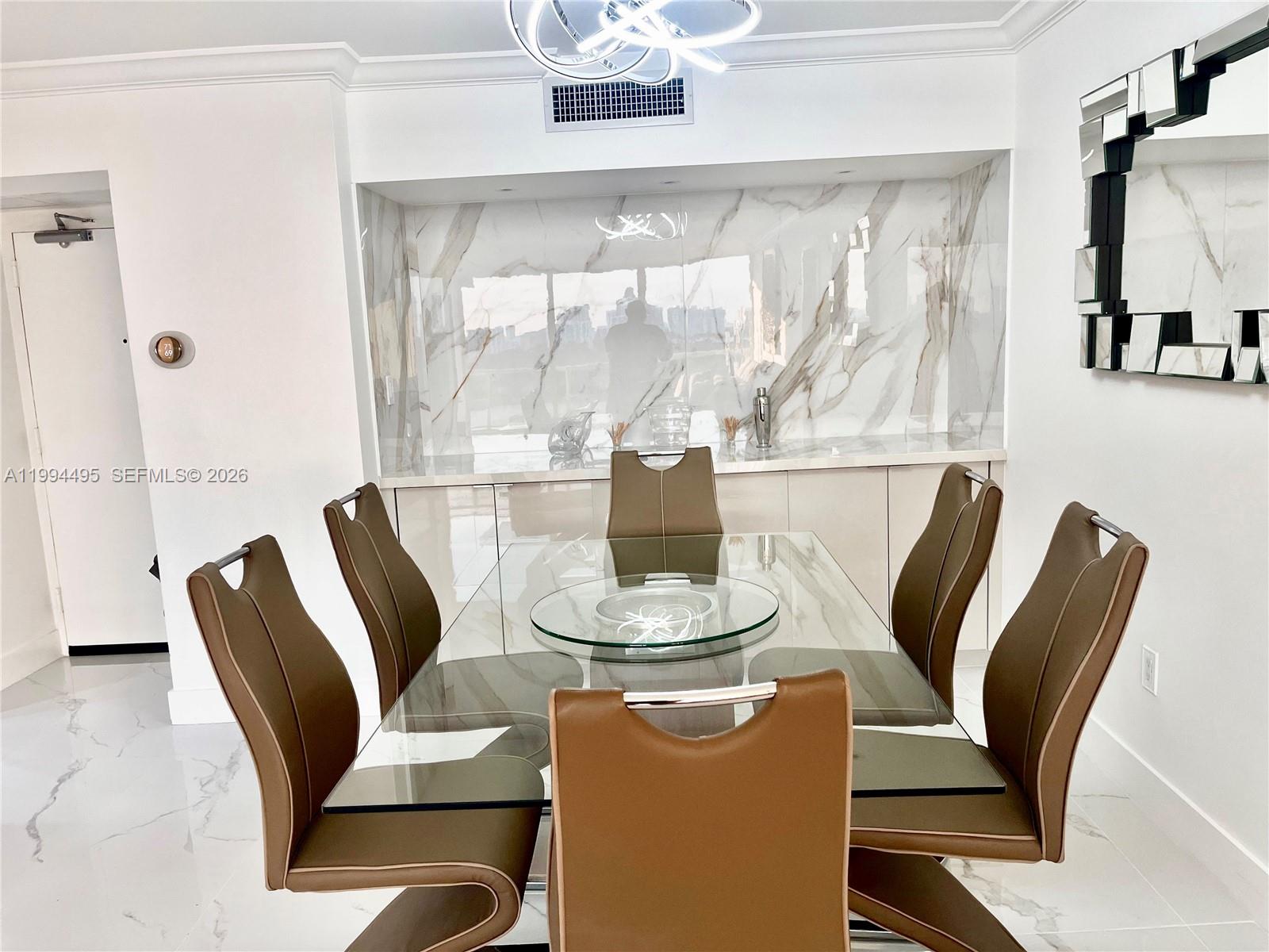 3701 N Country Club Dr #1505, Aventura FL 33180