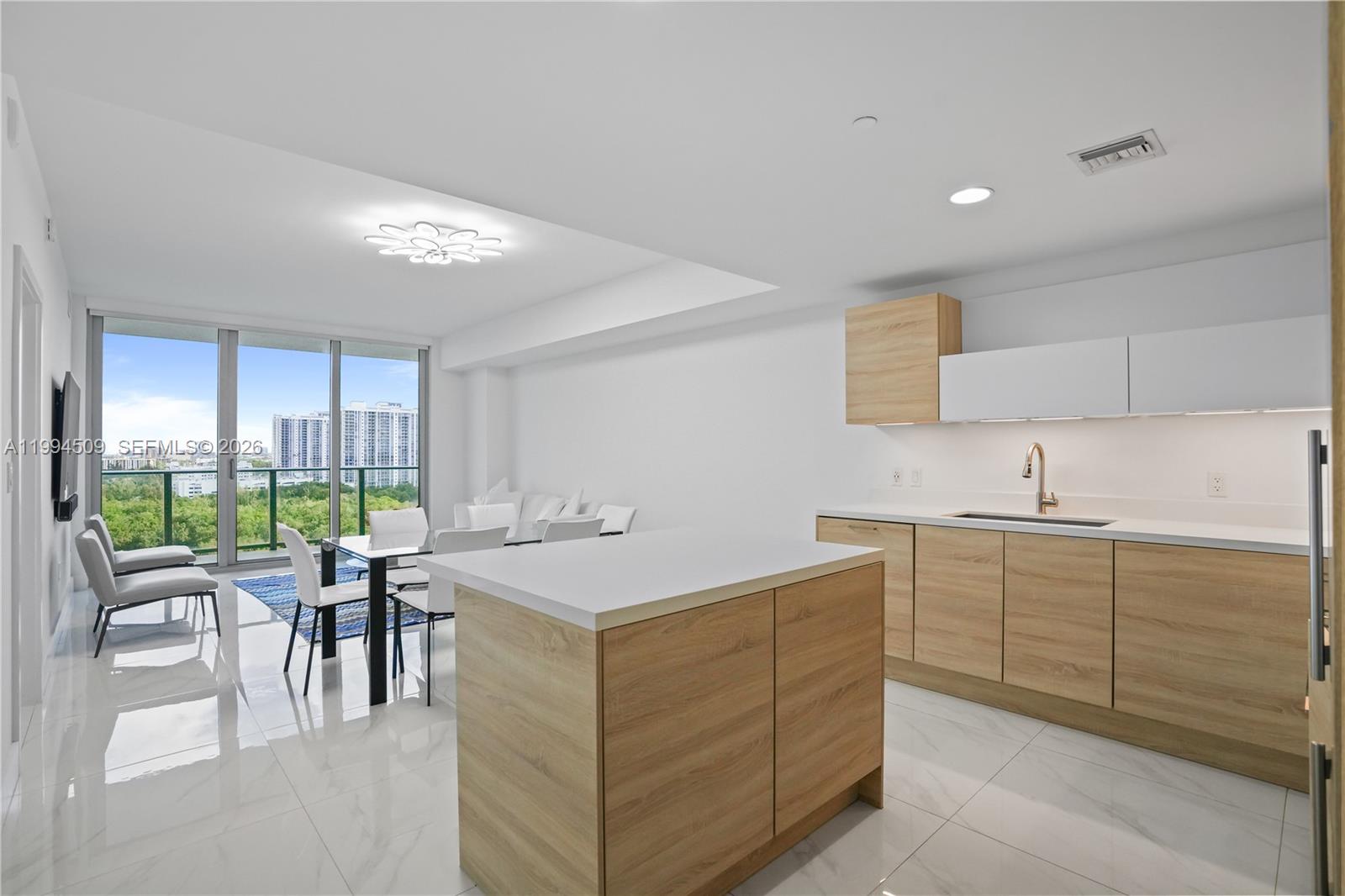 16385 NE Biscayne Blvd #1402, North Miami Beach FL 33160