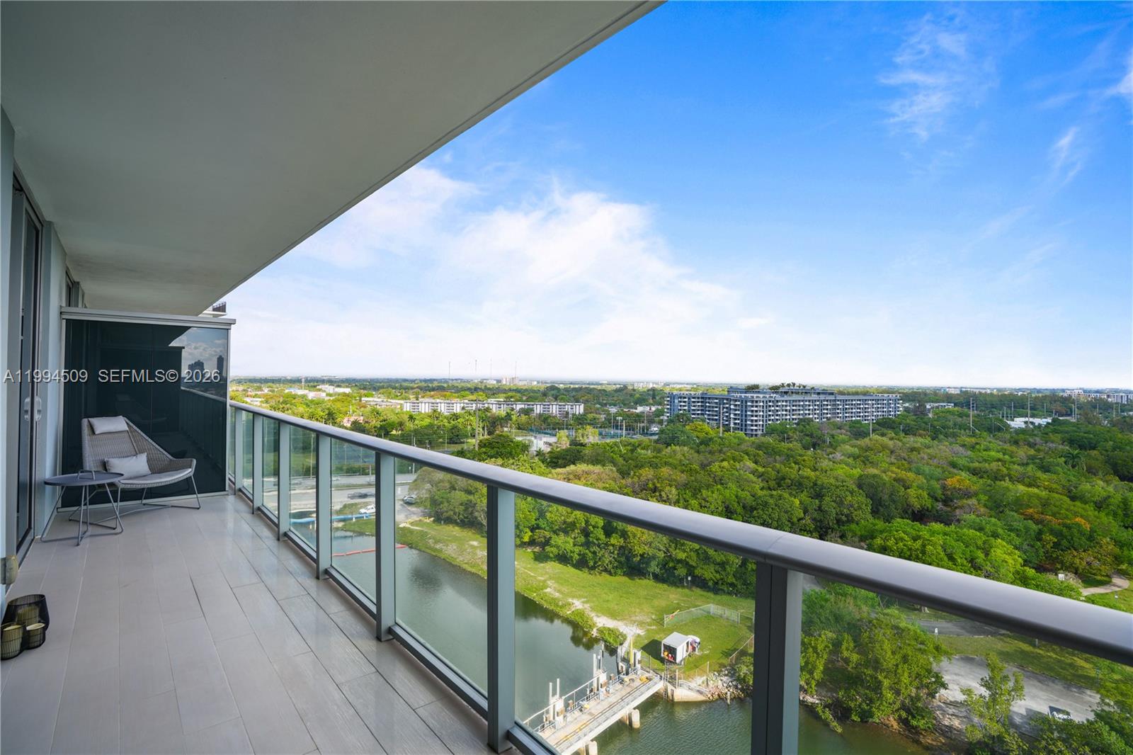 16385 NE Biscayne Blvd #1402, North Miami Beach FL 33160