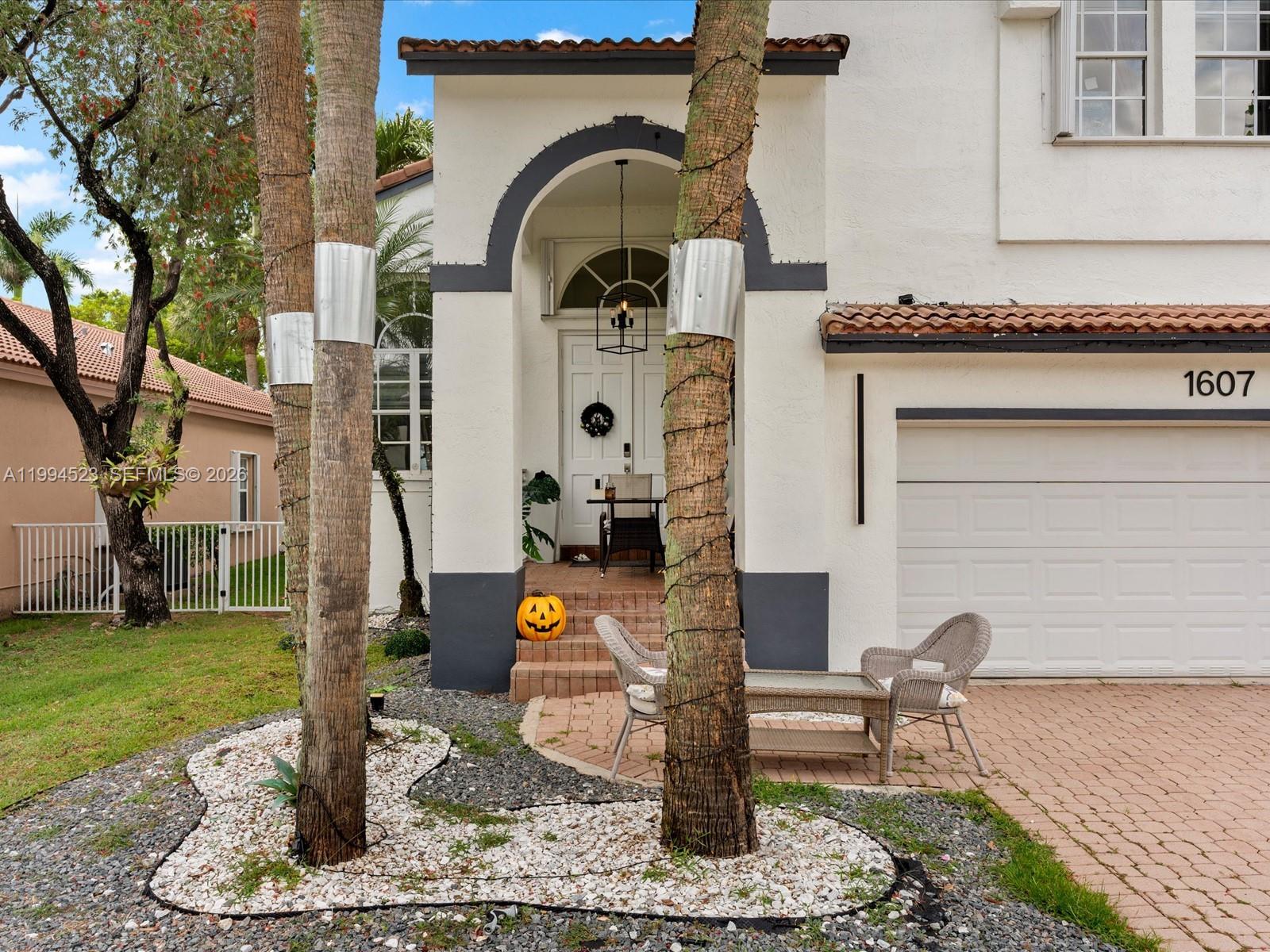1607 SW 157th Ave, Pembroke Pines FL 33027