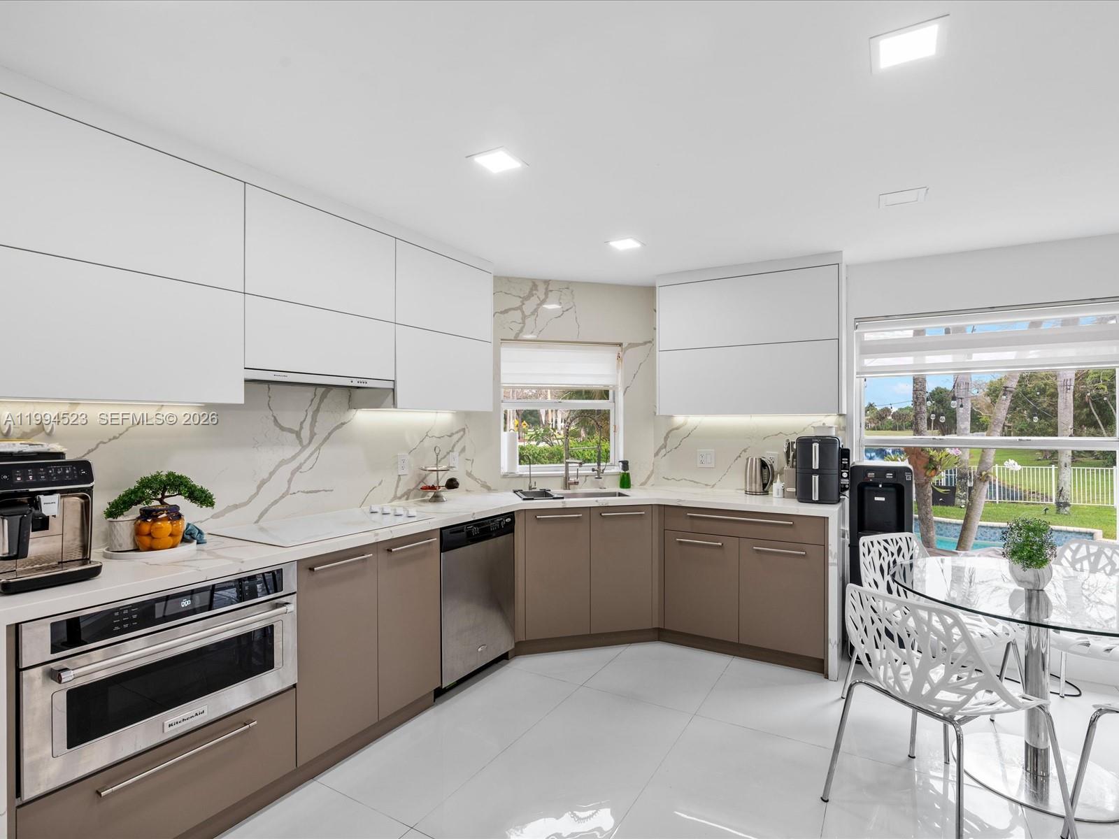 1607 SW 157th Ave, Pembroke Pines FL 33027