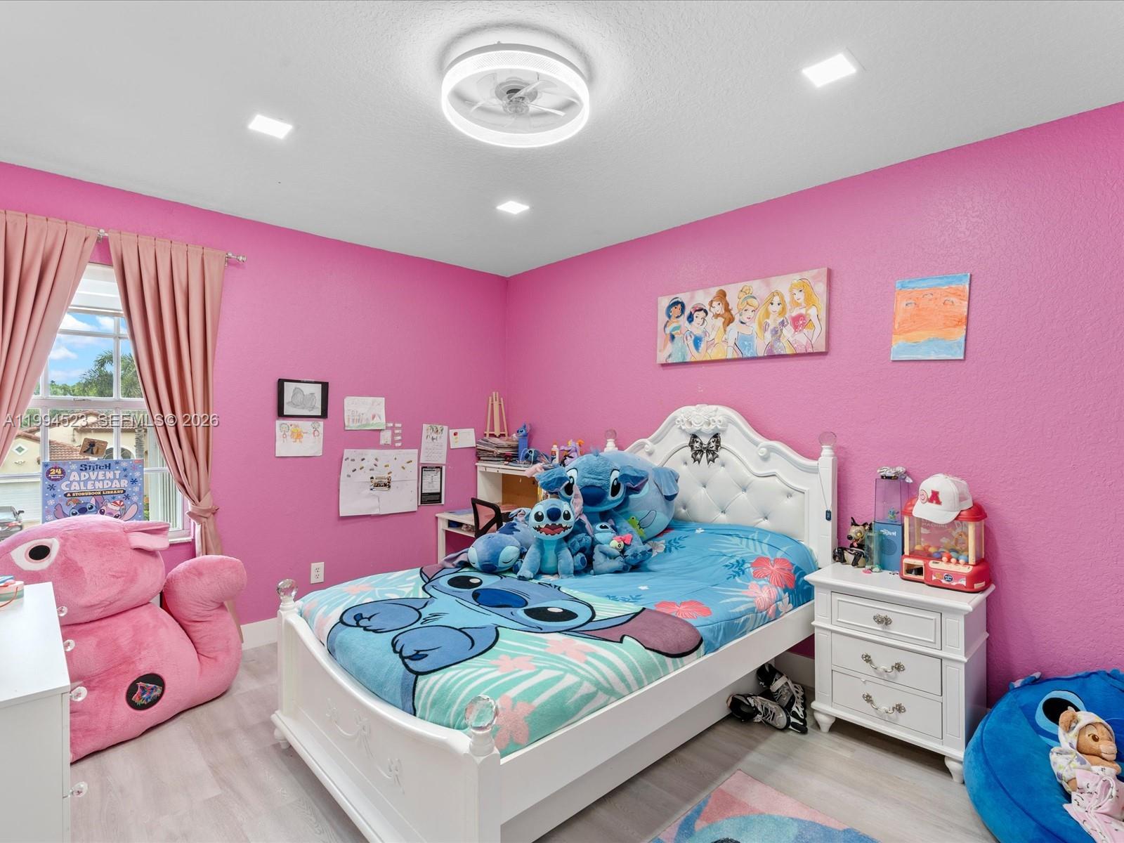 1607 SW 157th Ave, Pembroke Pines FL 33027