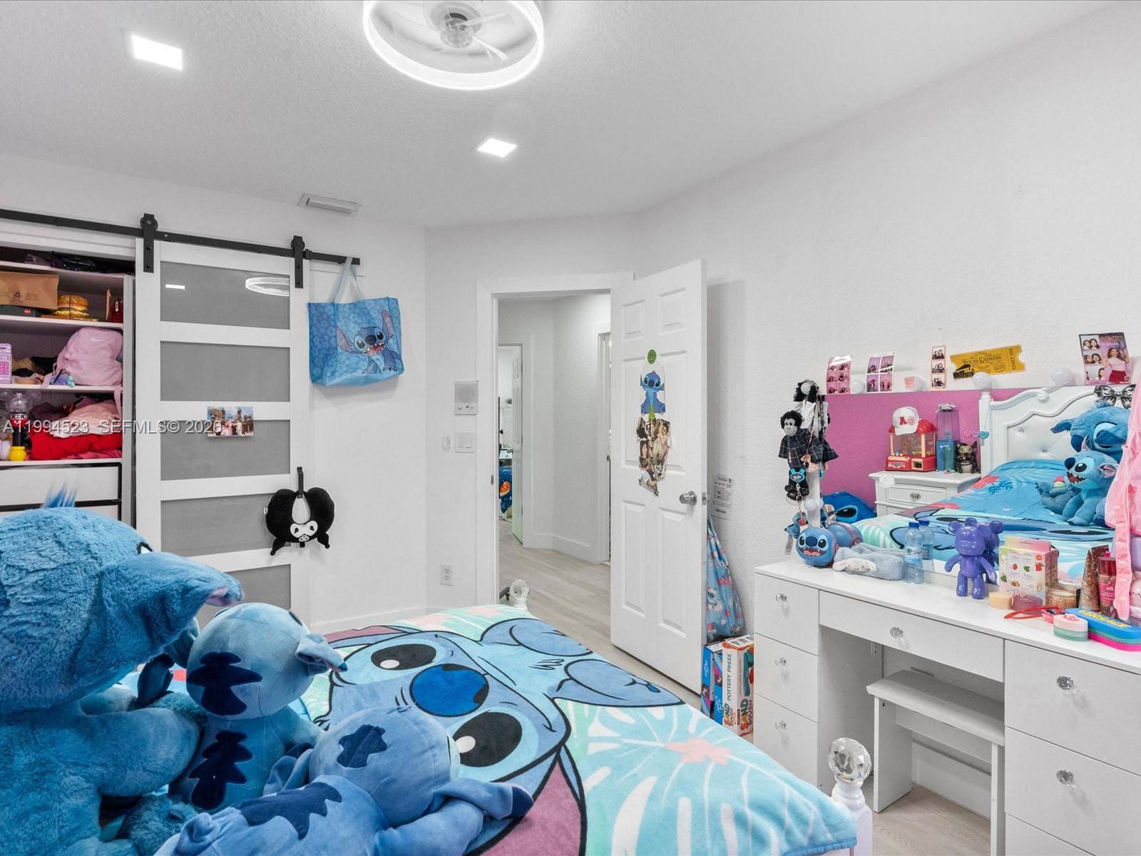 1607 SW 157th Ave, Pembroke Pines FL 33027