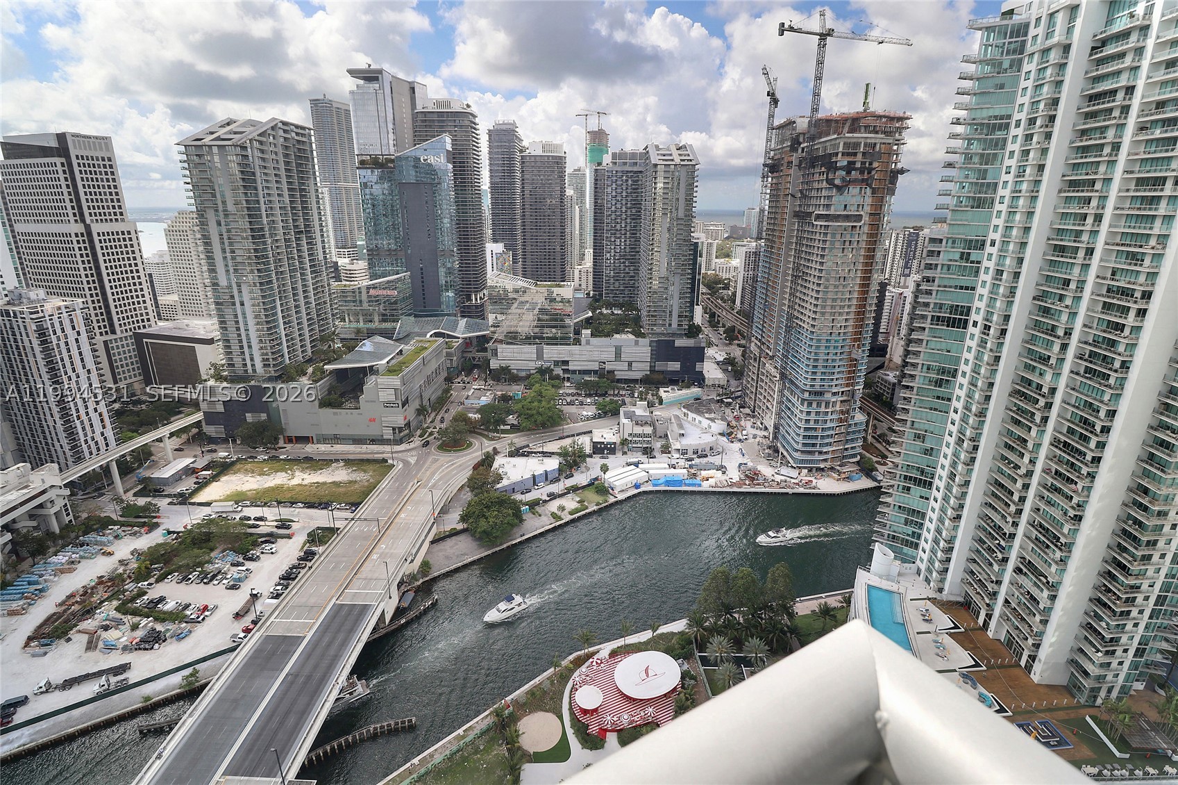 350 S Miami Ave #4110, Miami FL 33130