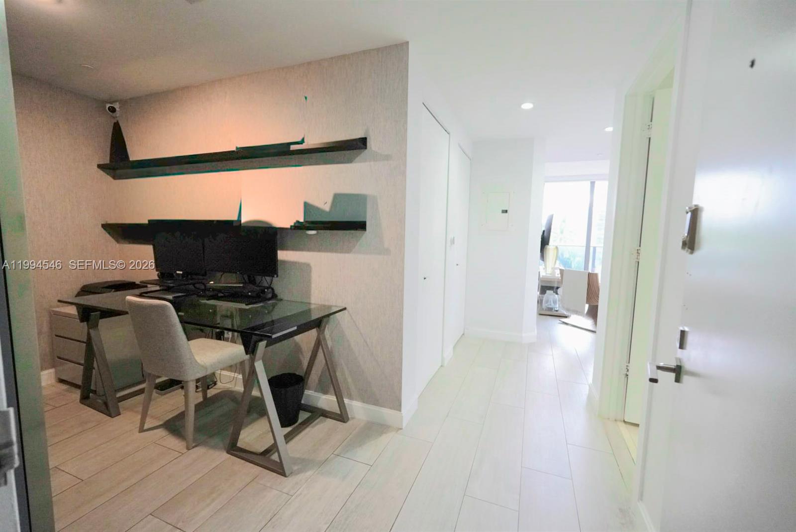 55 SW 9th St #1001, Miami FL 33130