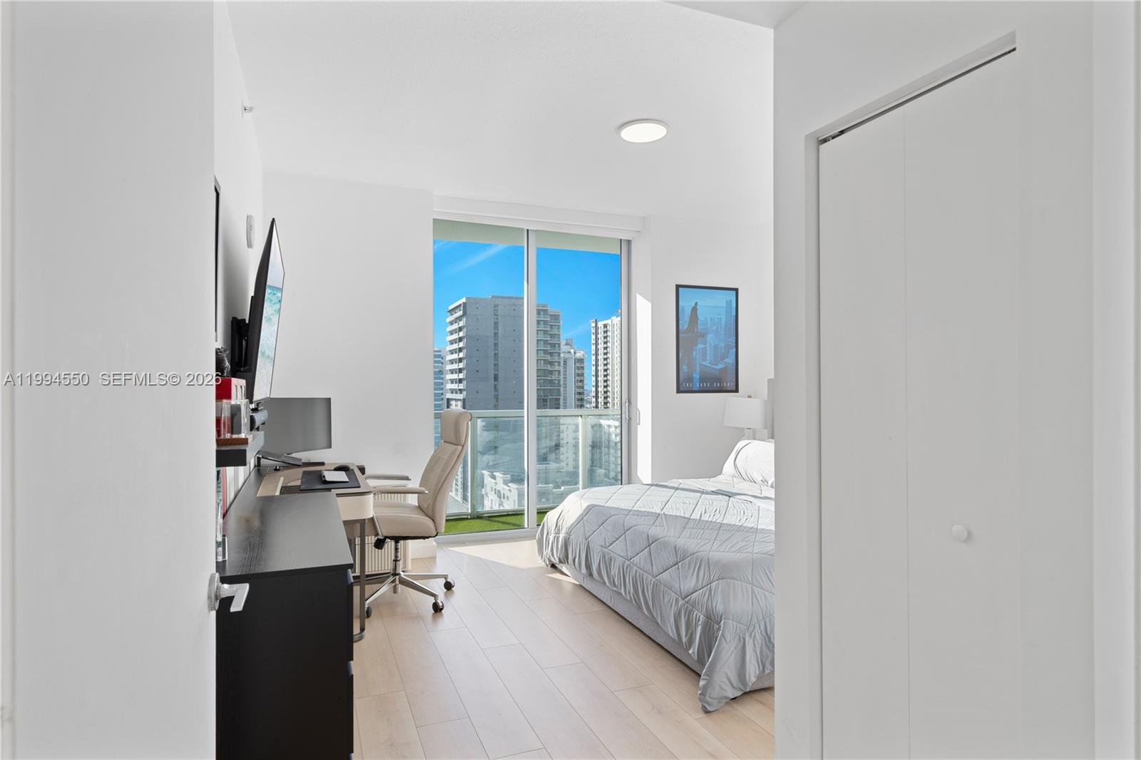 1111 SW 1st Ave #2114-N, Miami FL 33130