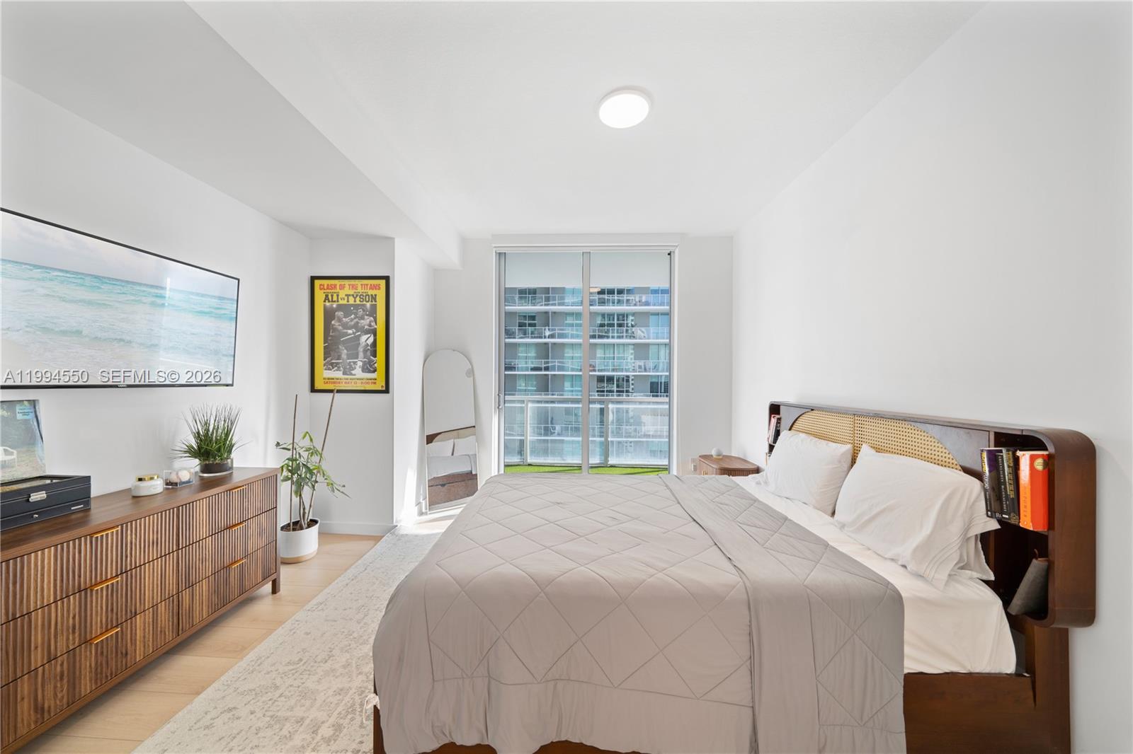 1111 SW 1st Ave #2114-N, Miami FL 33130
