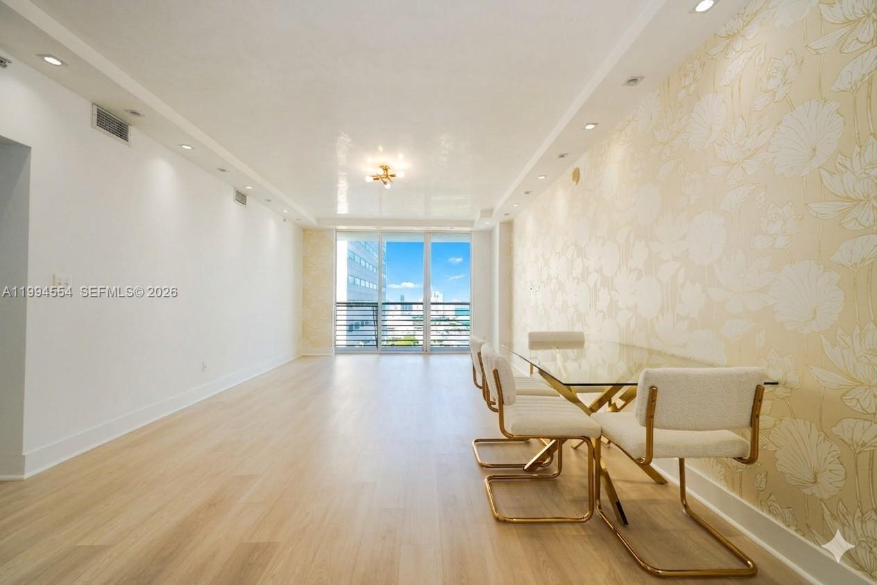325 S Biscayne Blvd #3314, Miami FL 33131