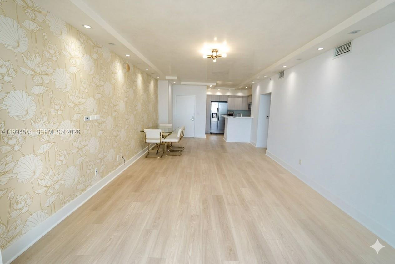 325 S Biscayne Blvd #3314, Miami FL 33131