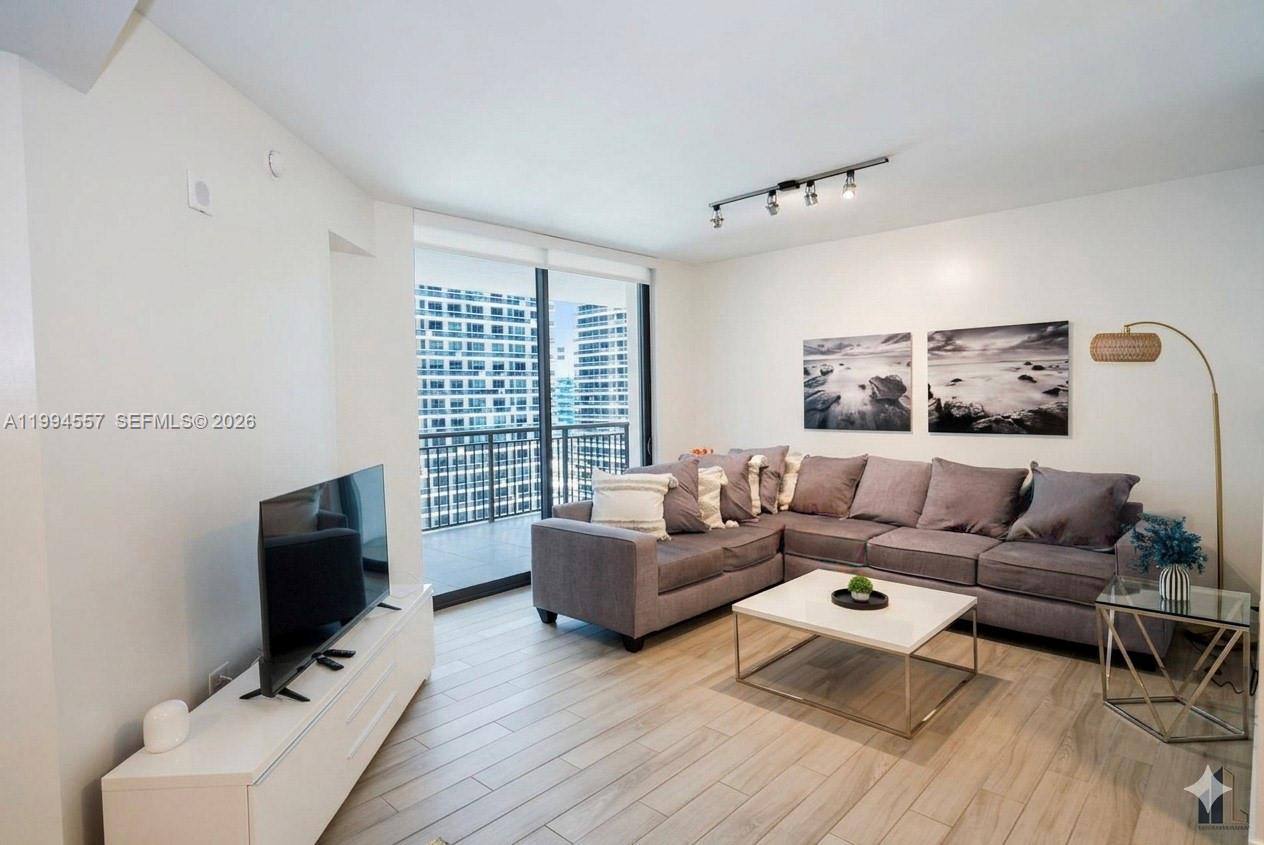 999 SW 1st Ave #2201, Miami FL 33130