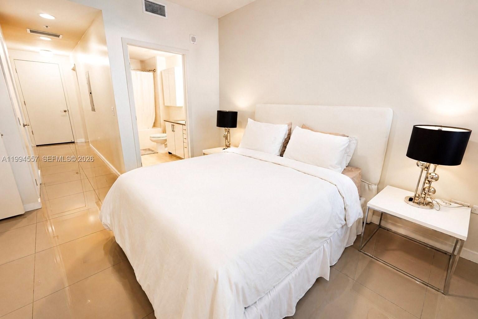 999 SW 1st Ave #2201, Miami FL 33130
