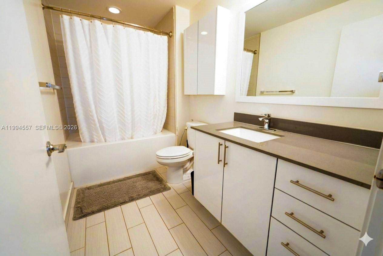 999 SW 1st Ave #2201, Miami FL 33130