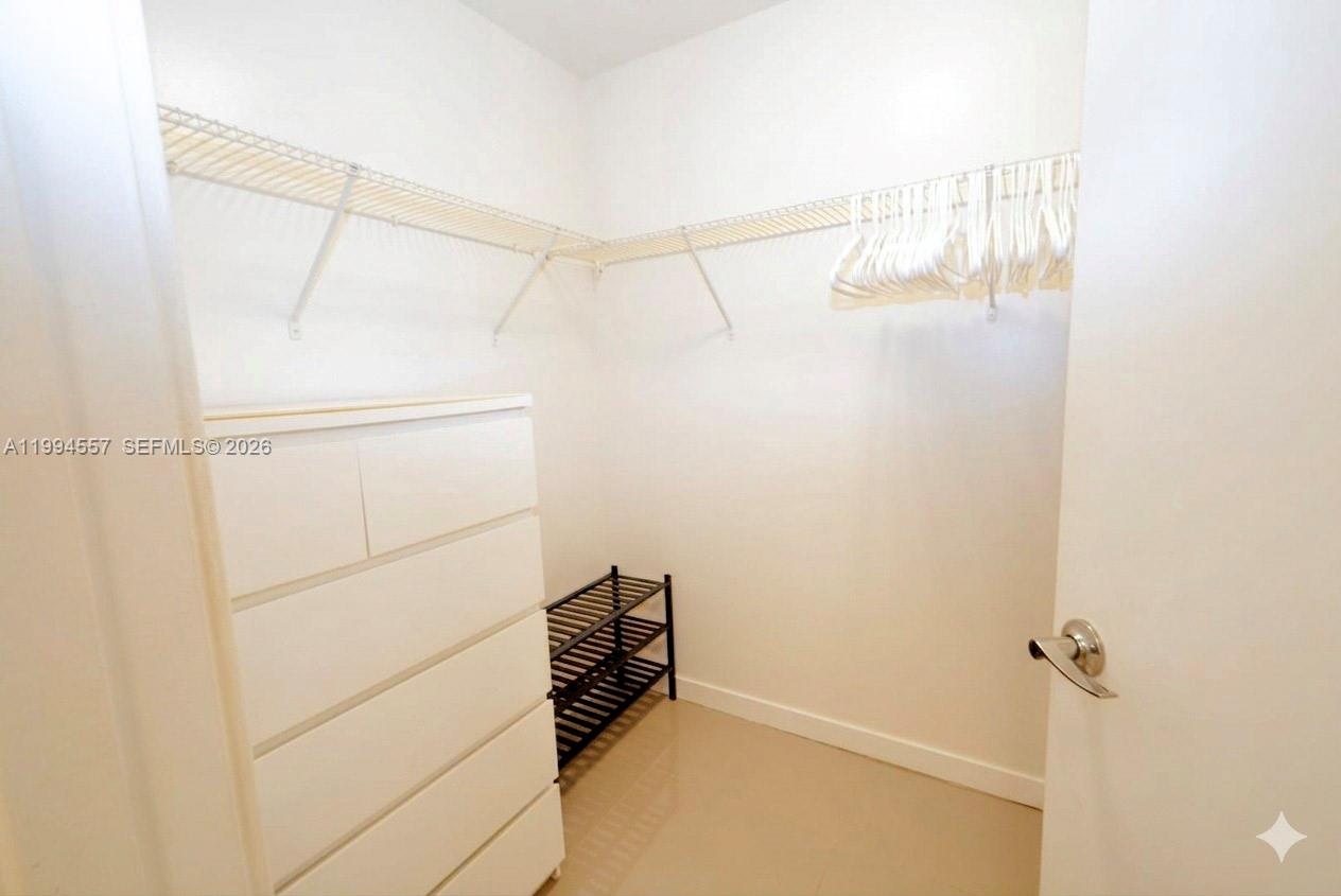 999 SW 1st Ave #2201, Miami FL 33130