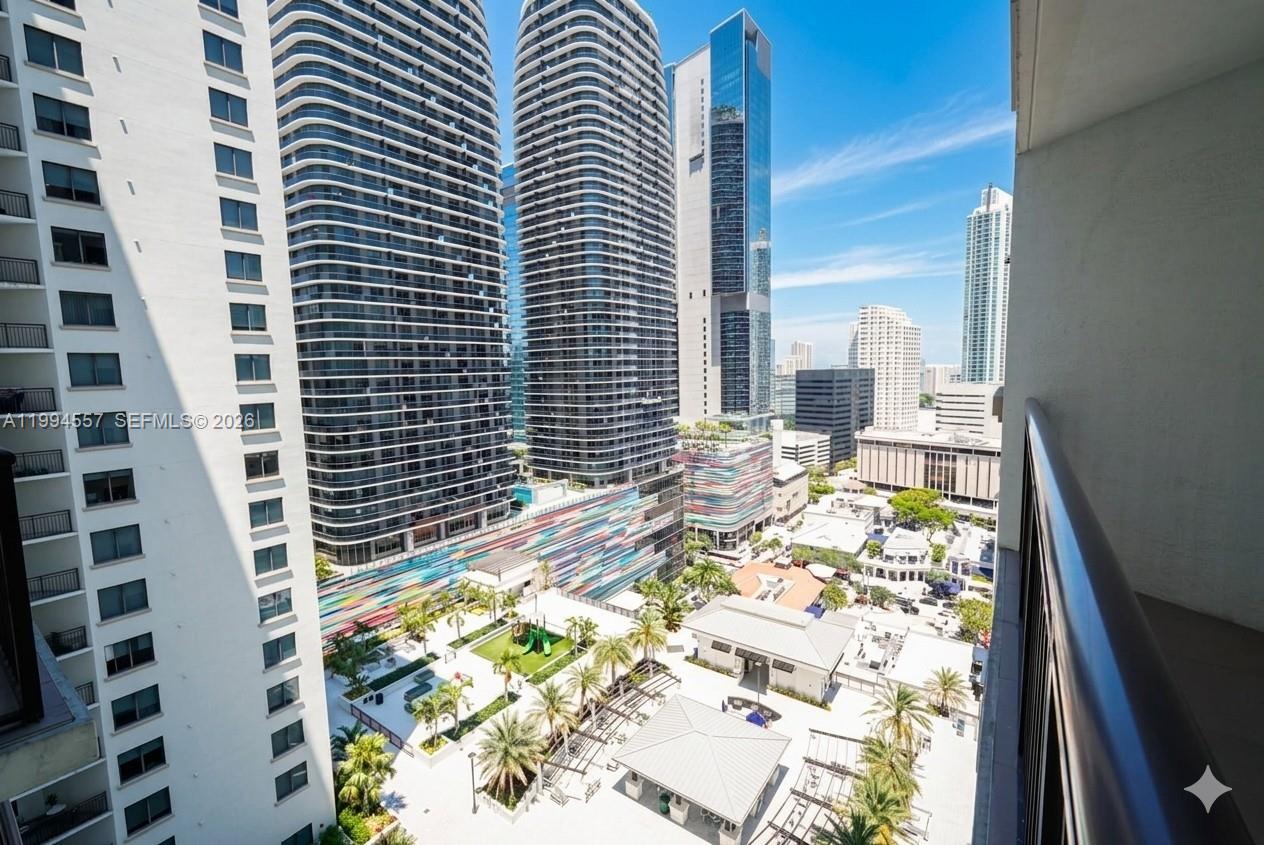 999 SW 1st Ave #2201, Miami FL 33130