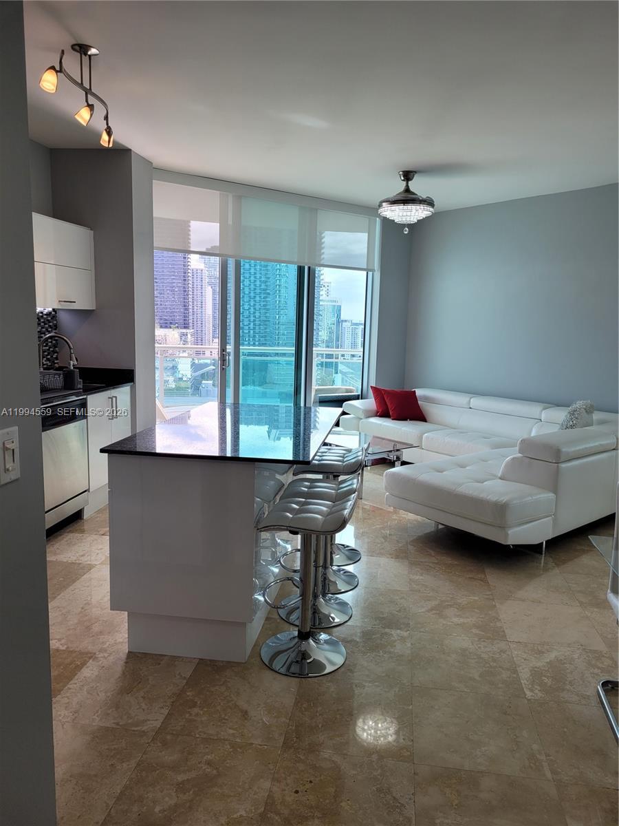 350 S Miami Ave #2714, Miami FL 33130