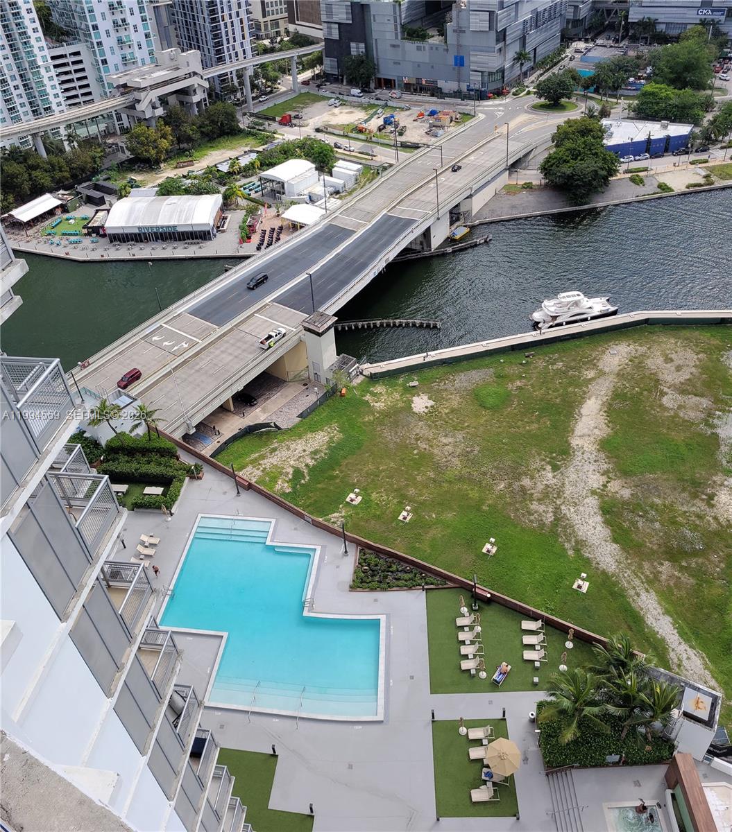 350 S Miami Ave #2714, Miami FL 33130
