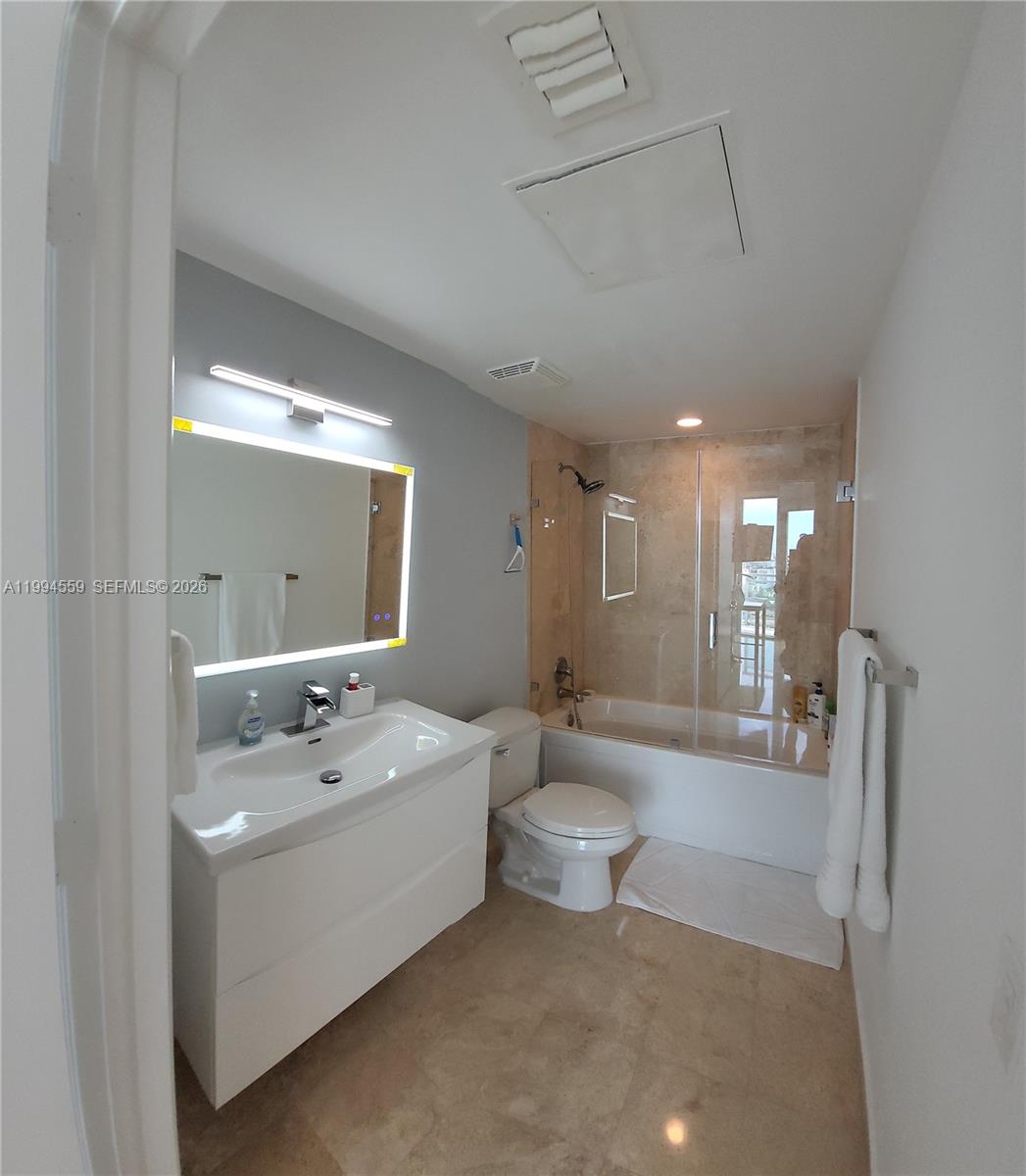 350 S Miami Ave #2714, Miami FL 33130