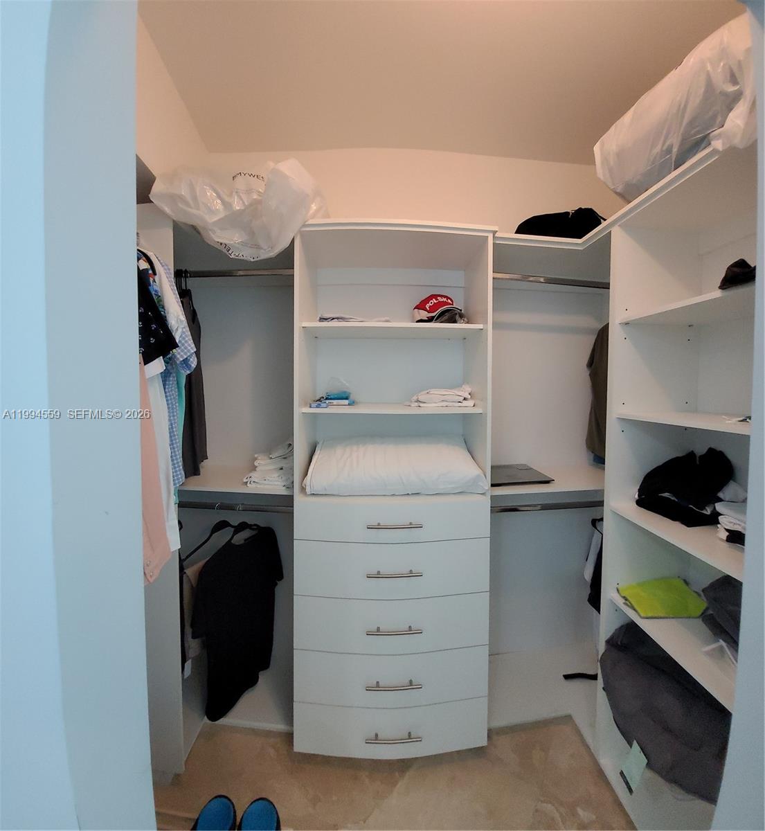 350 S Miami Ave #2714, Miami FL 33130