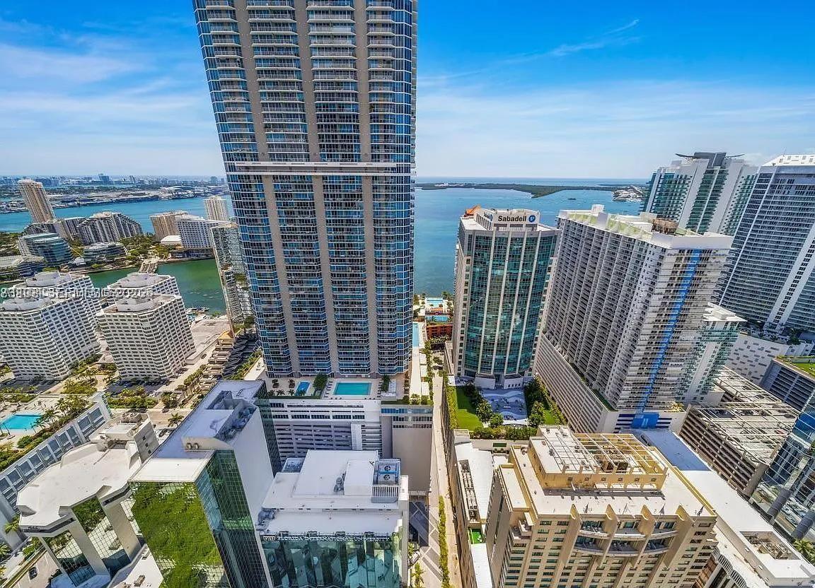 1060 Brickell Ave #415, Miami FL 33131