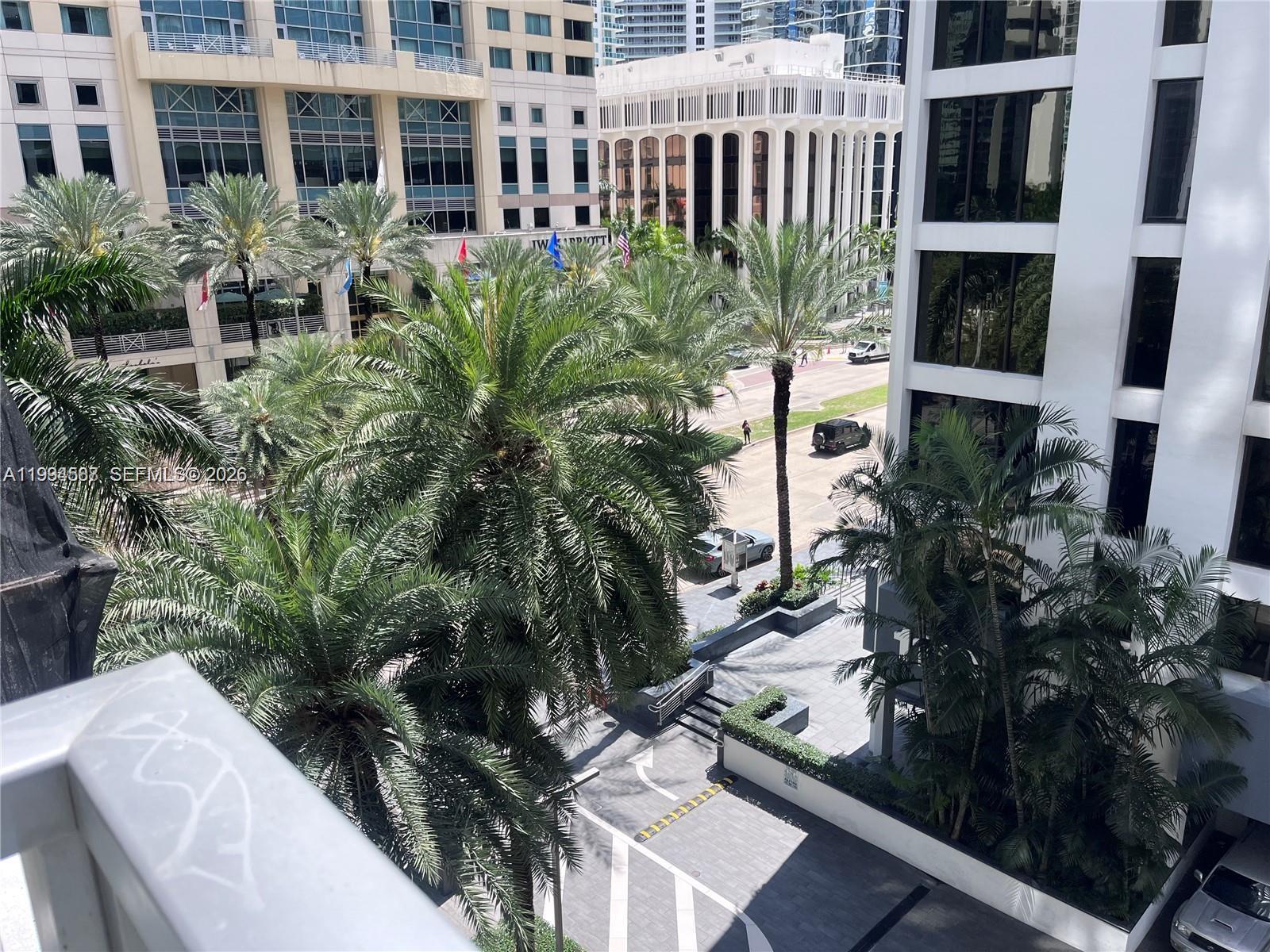 1060 Brickell Ave #415, Miami FL 33131