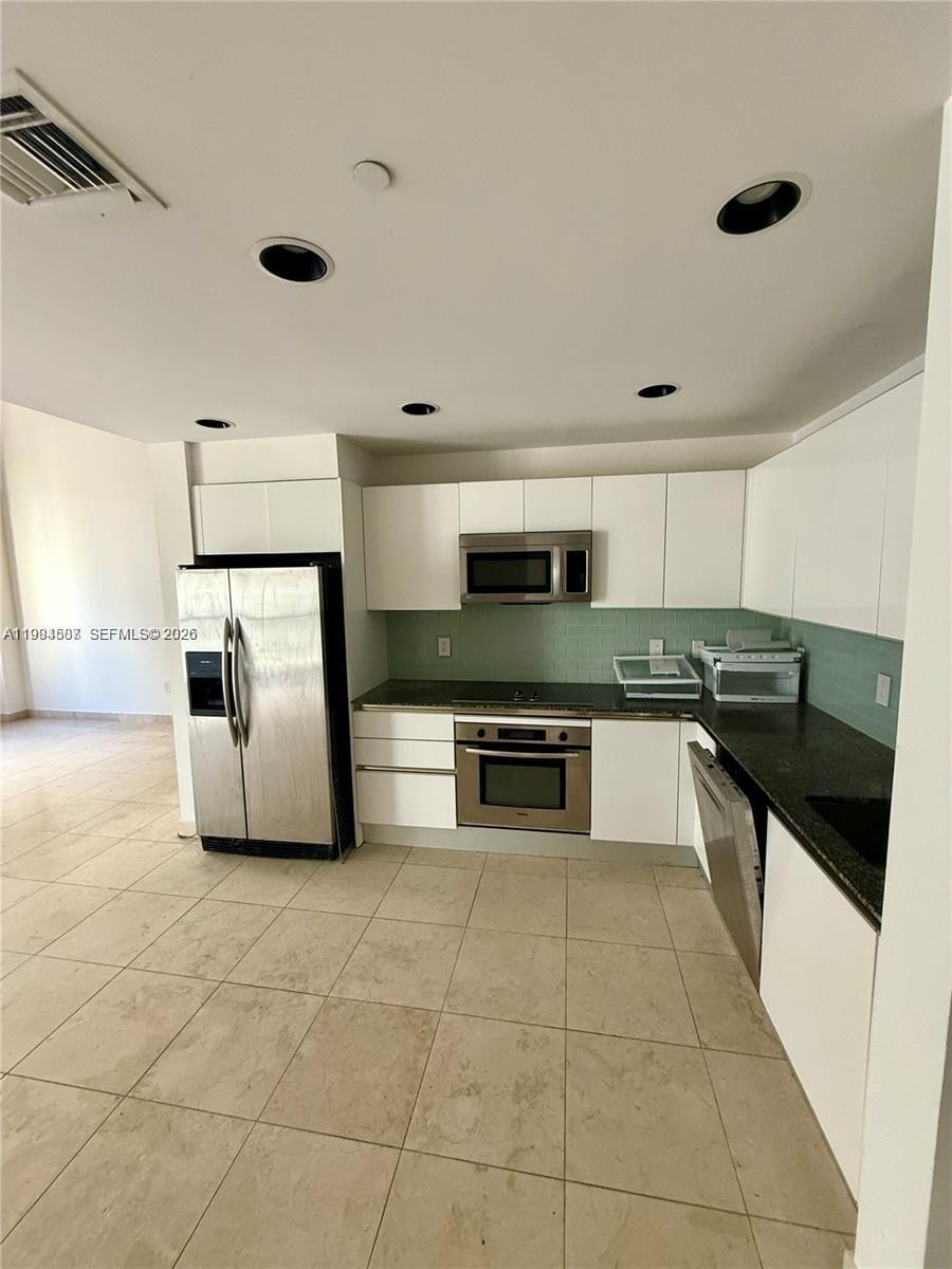 1060 Brickell Ave #415, Miami FL 33131