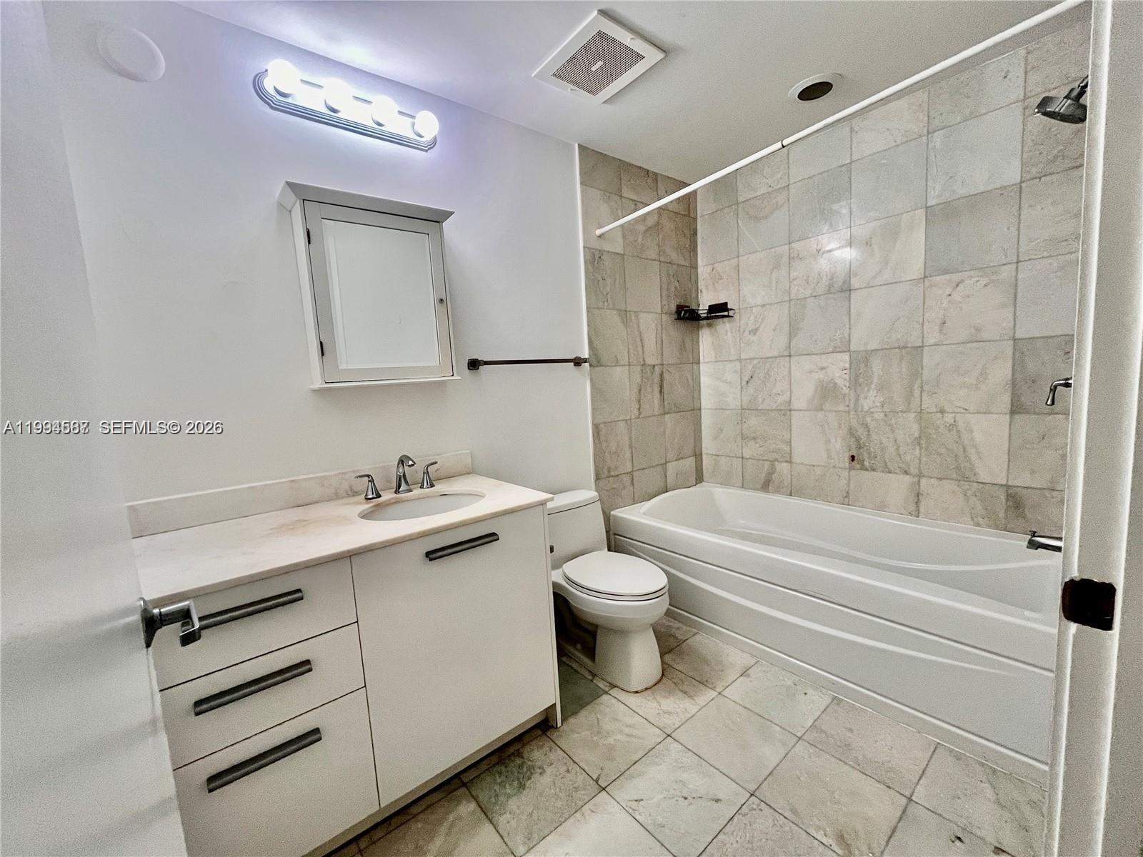 1060 Brickell Ave #415, Miami FL 33131