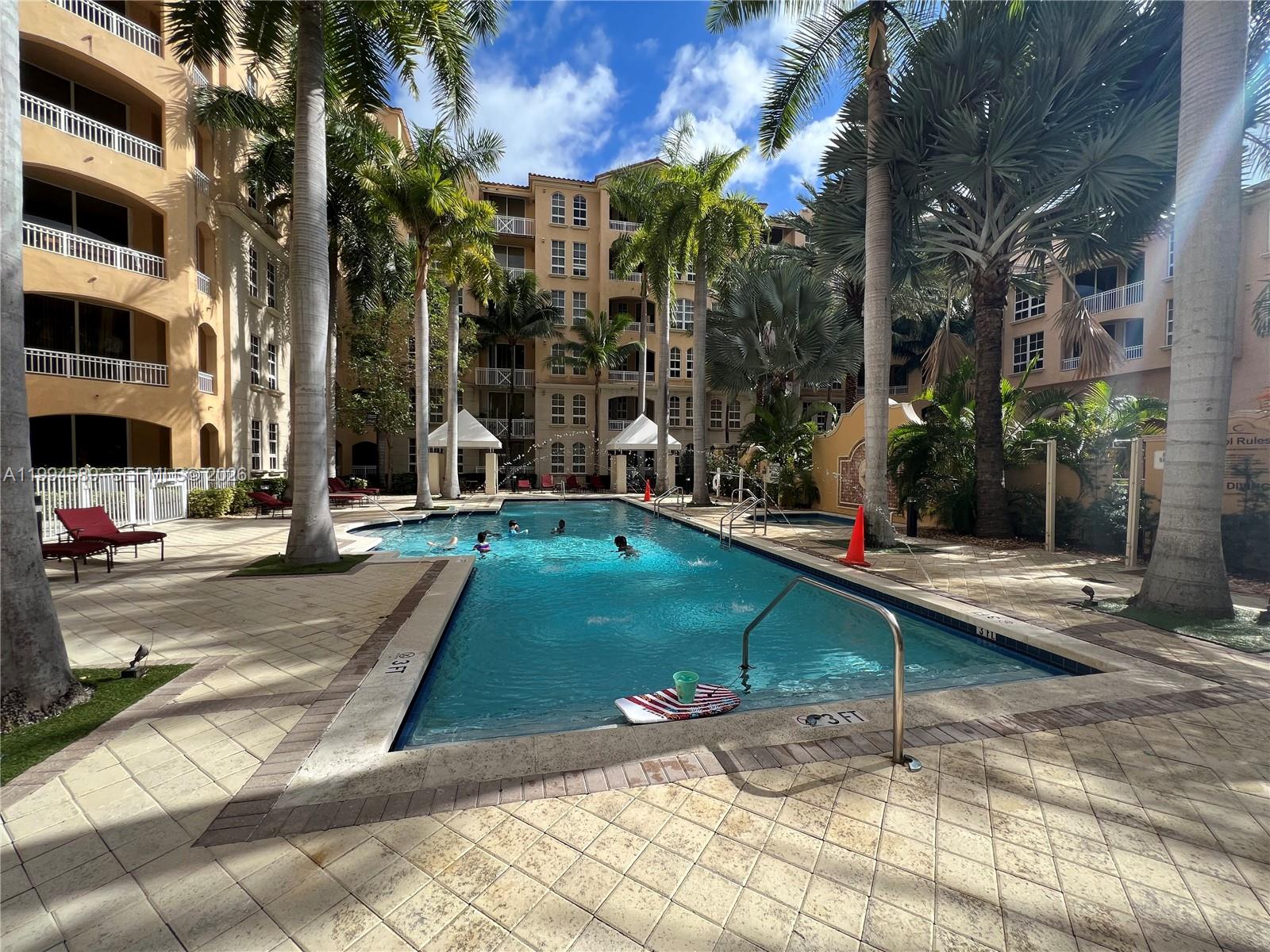 3001 NE 185th St #122, Aventura FL 33180